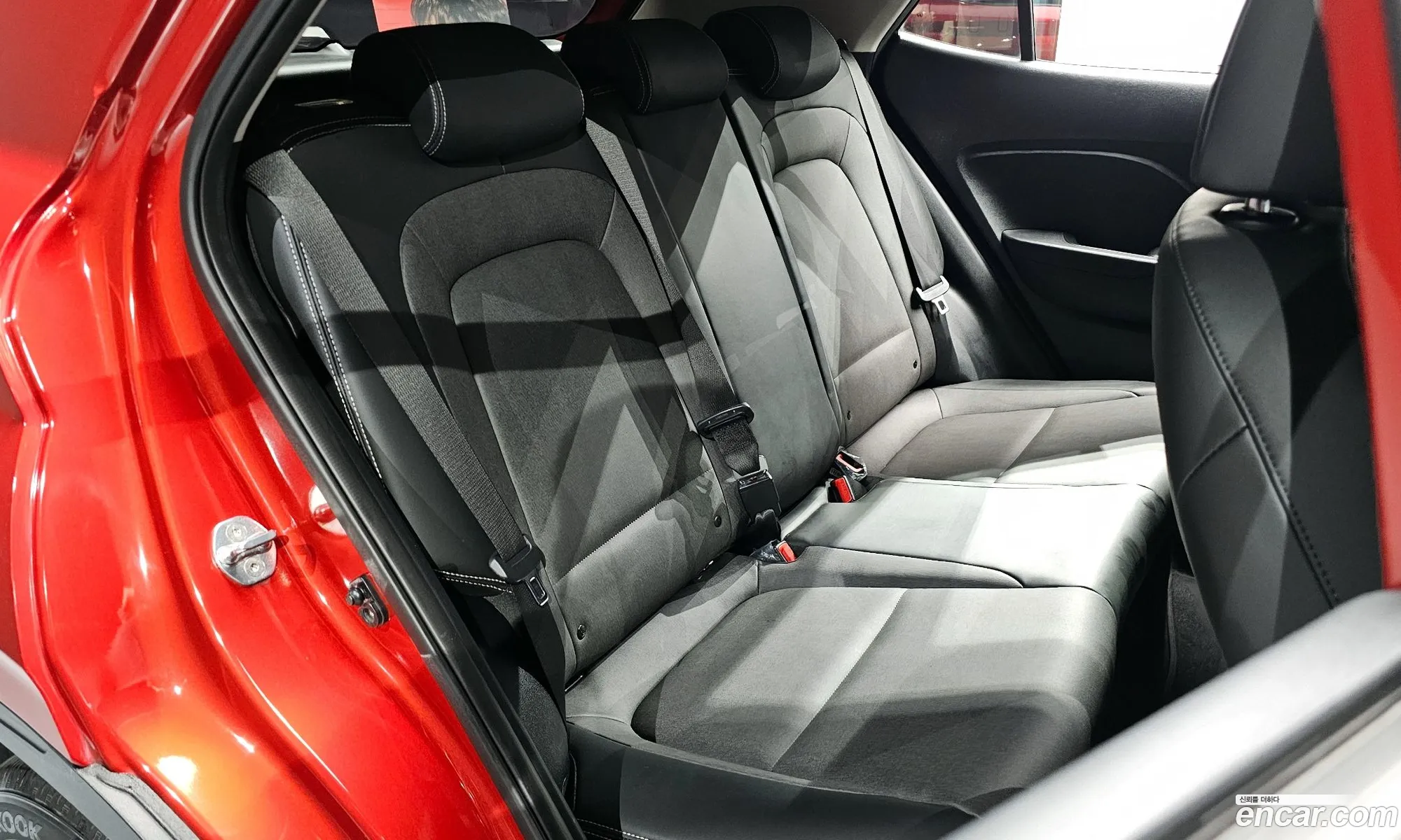 Hyundai Venue 2019 — 19