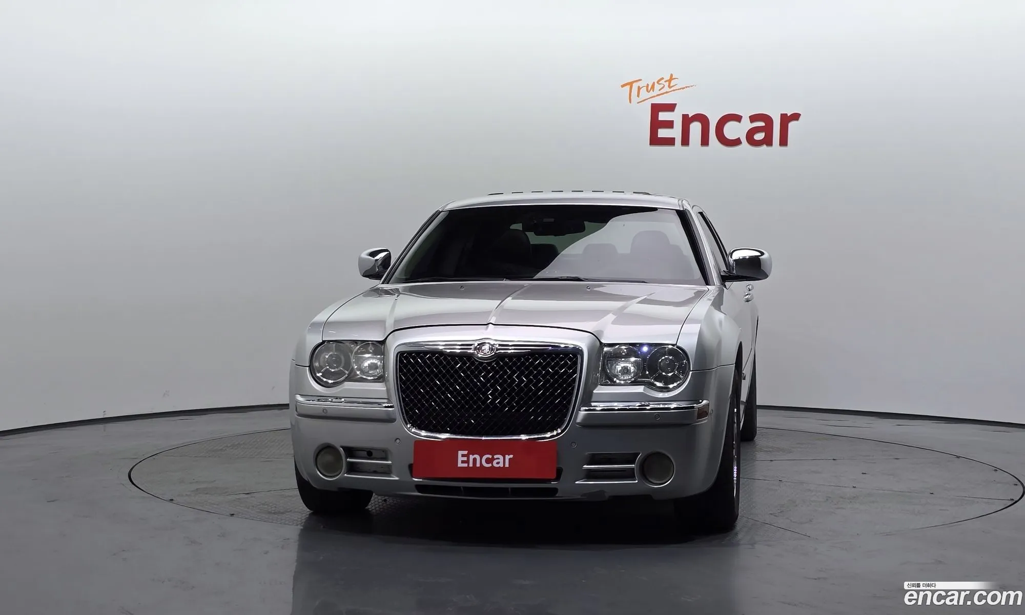 Chrysler 300C 2010 1C3C86CV2AY104755 — 8