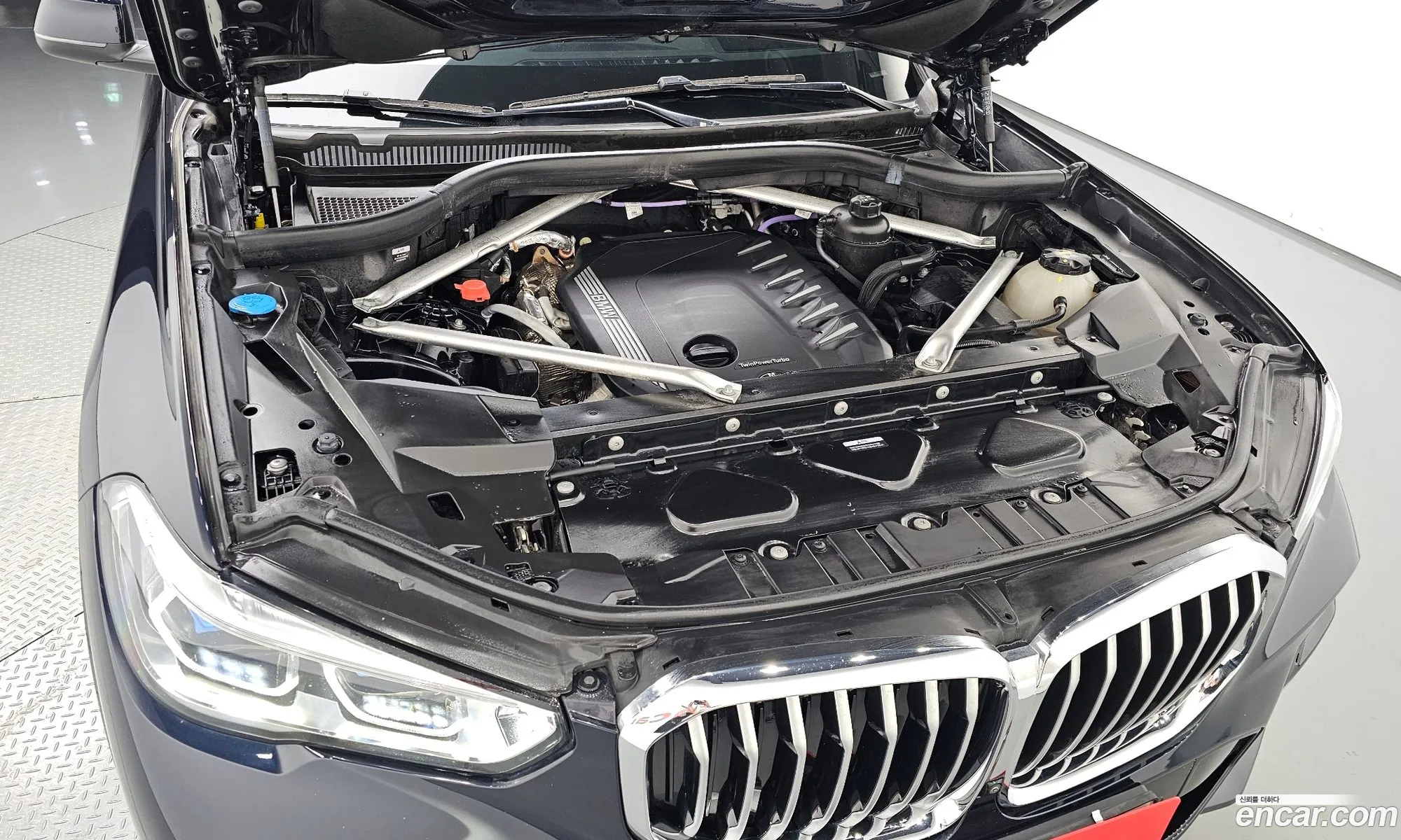BMW X5 2023 WBAJU8102P9P69964 — 8