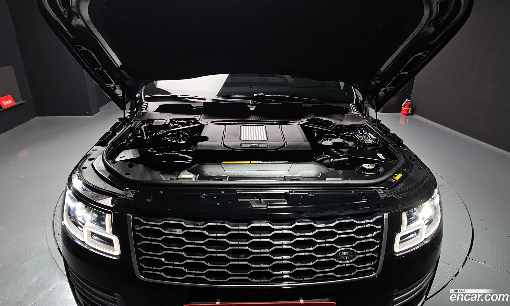 Land Rover Range Rover 2019 SALGA3BJ2KA564631 — 4