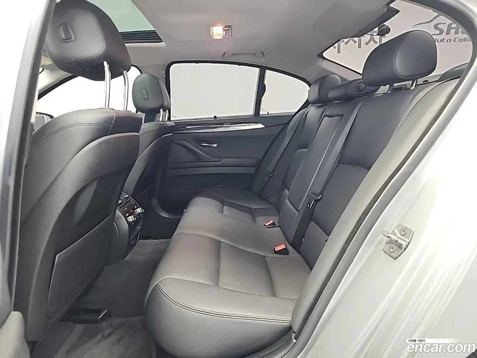 BMW 5 Series 2015 — 17