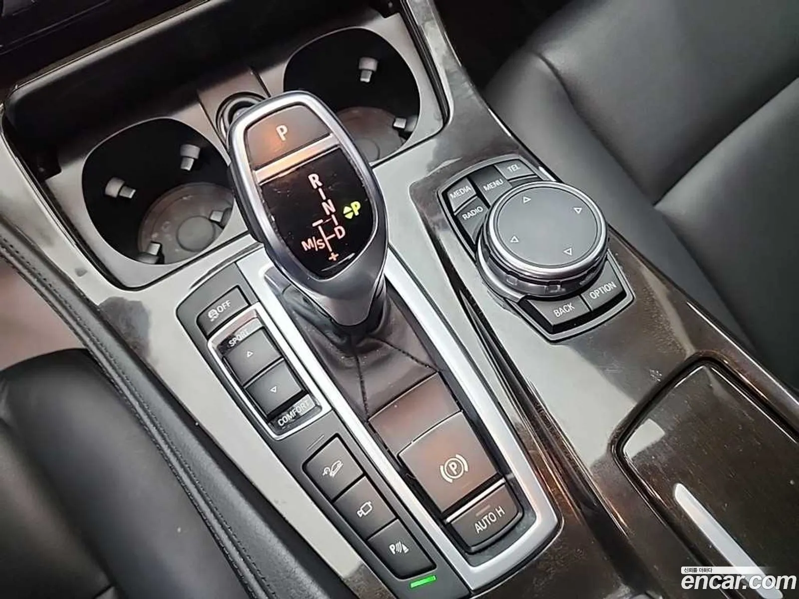 BMW 5 Series 2015 — 19
