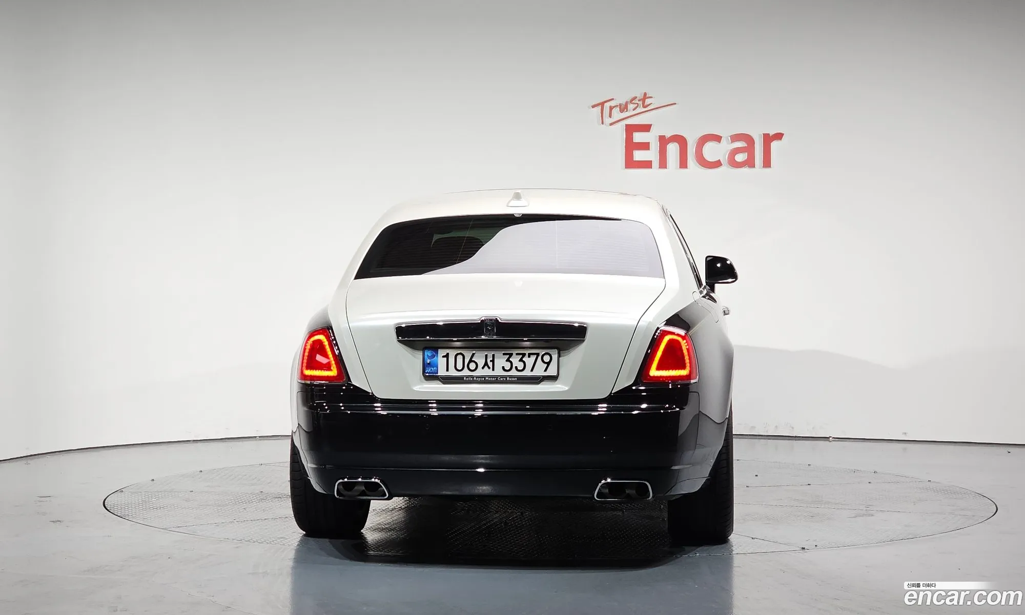 Rolls-Royce Ghost 2018 SCA664L02JUX70326 — 2