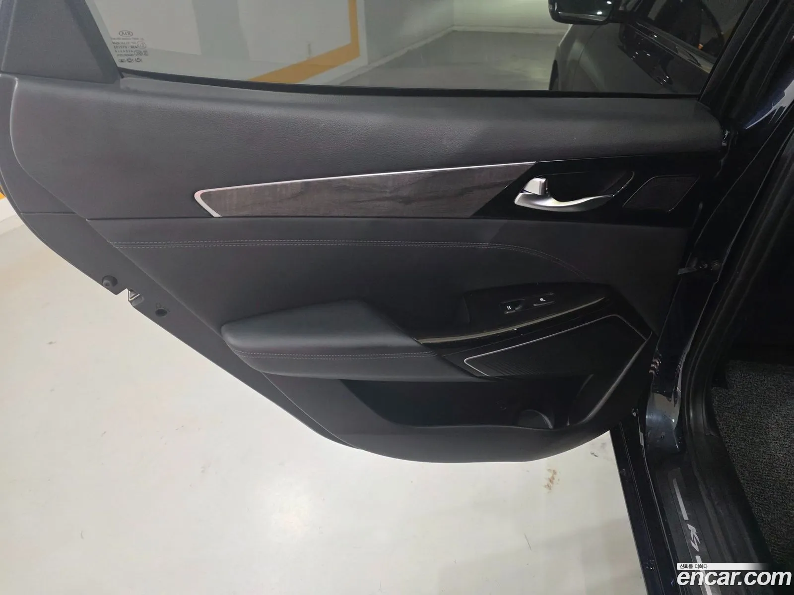 Kia K7 Premier 2020 — 19