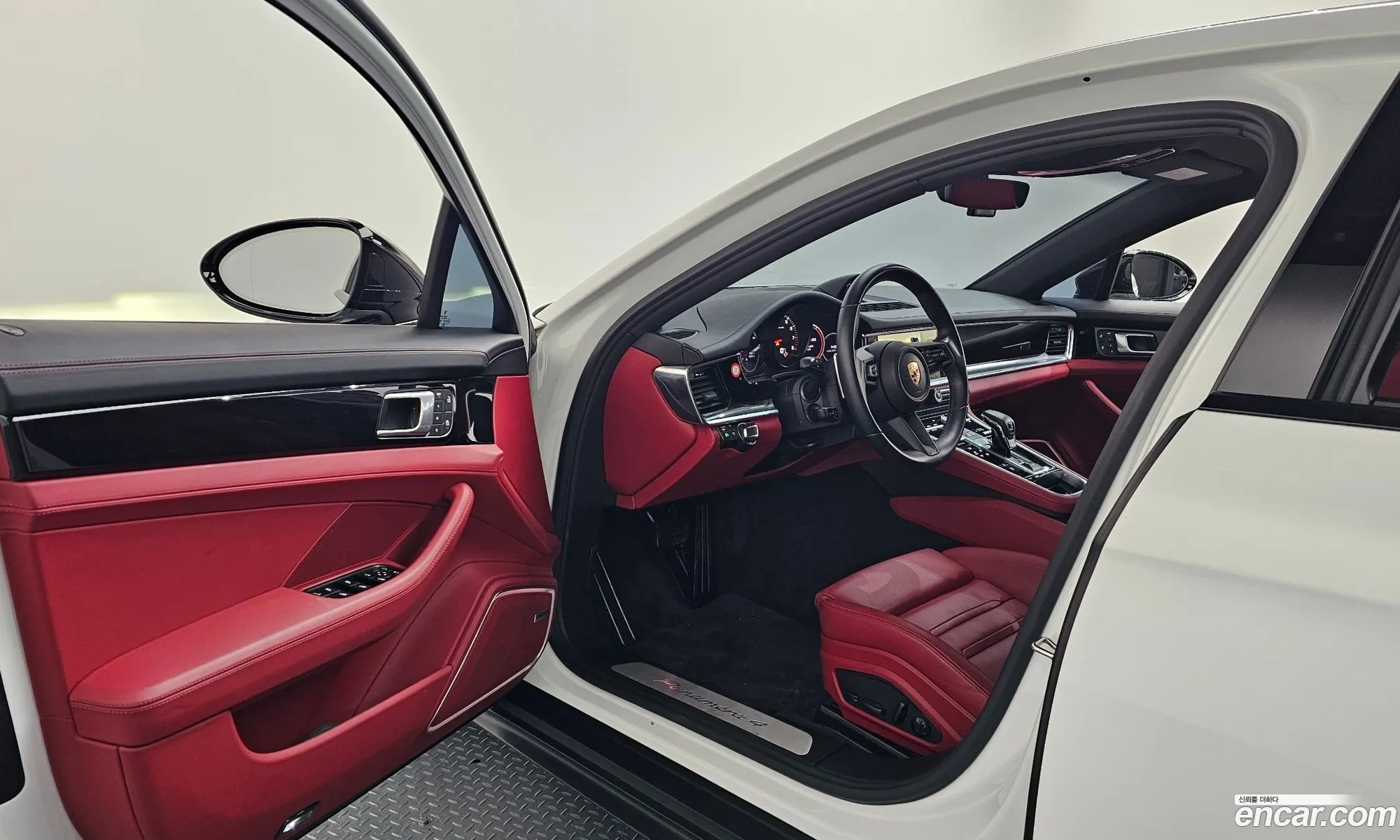 Porsche Panamera 2023 WP0AJ2970PL110763 — 2