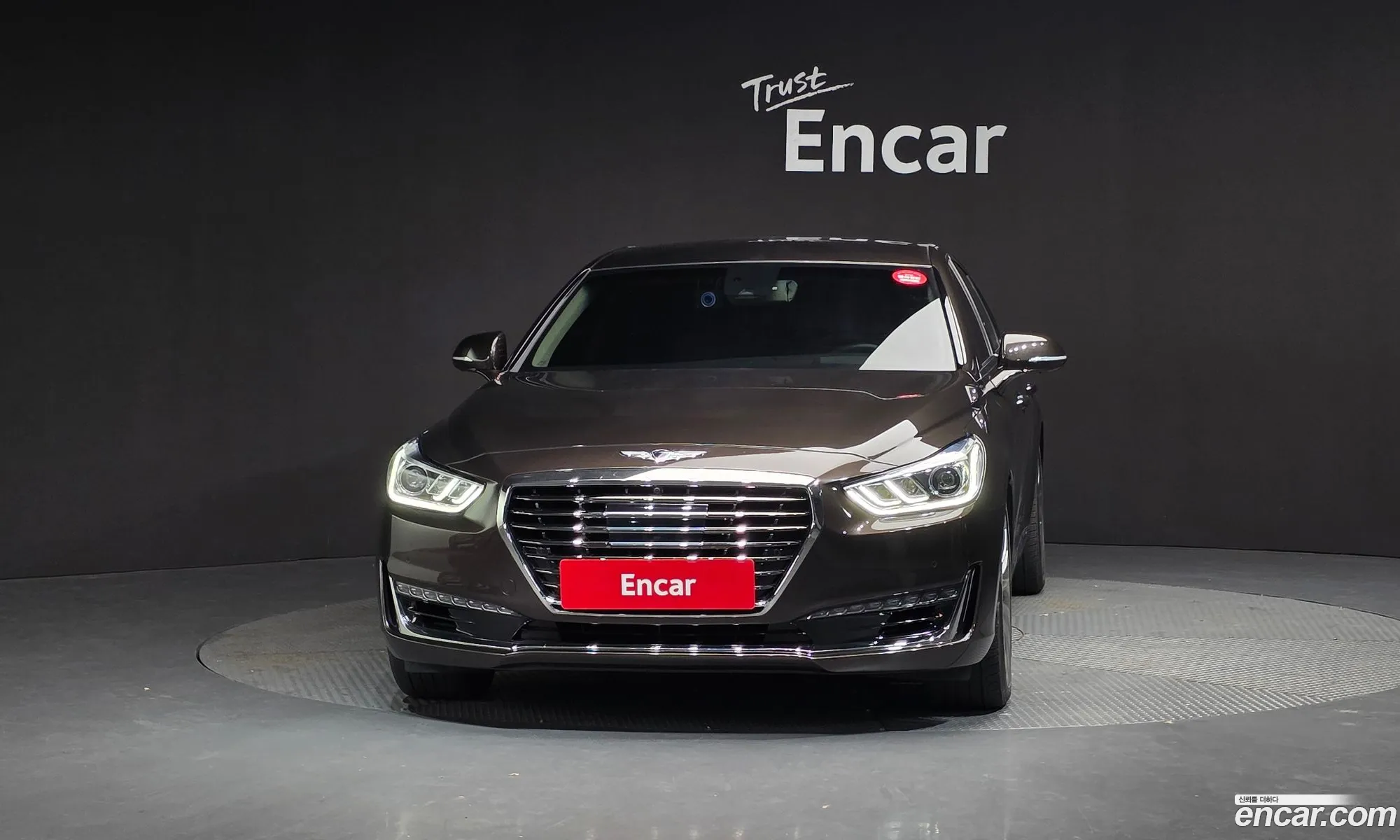 Genesis EQ900 2016 — 6