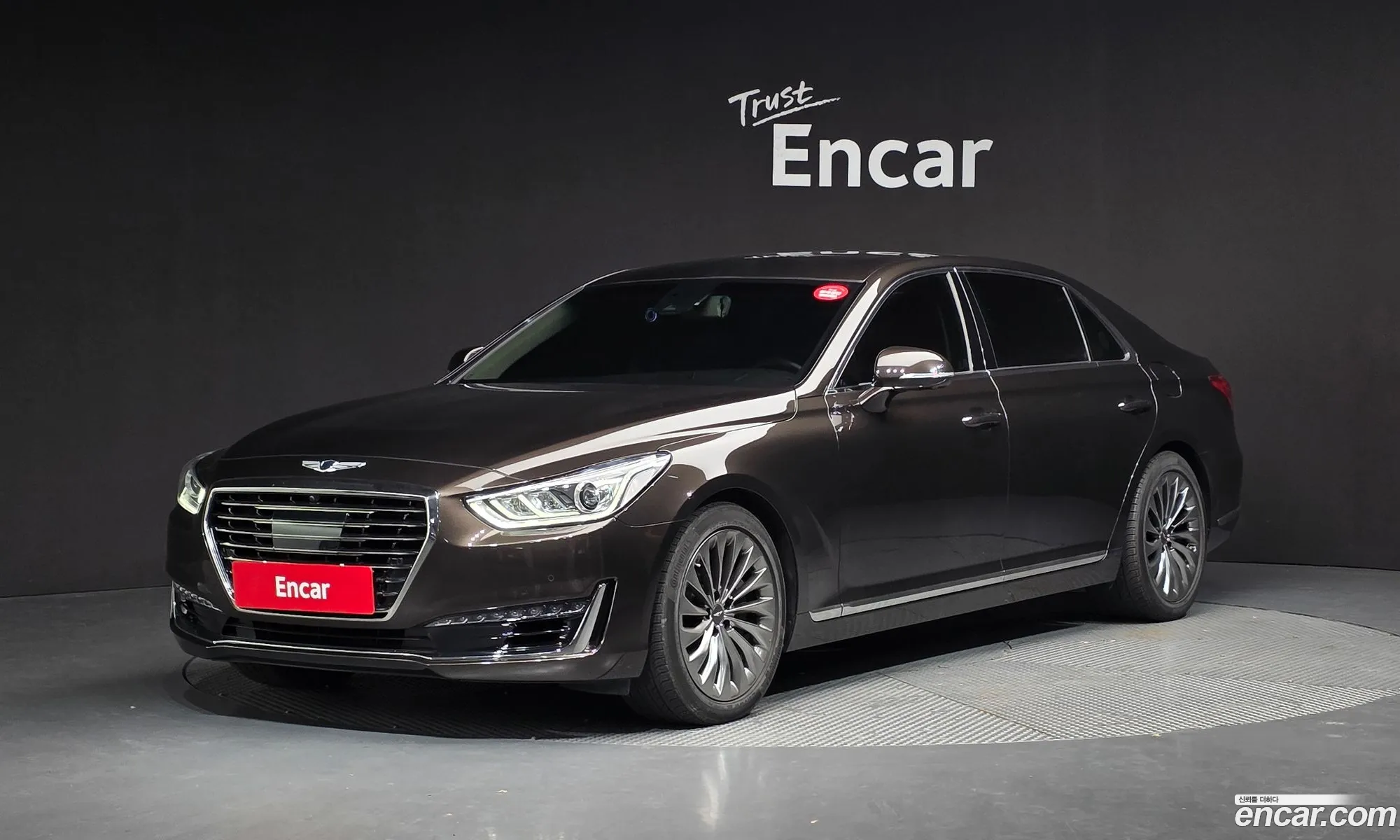 Genesis EQ900 2016 — 5