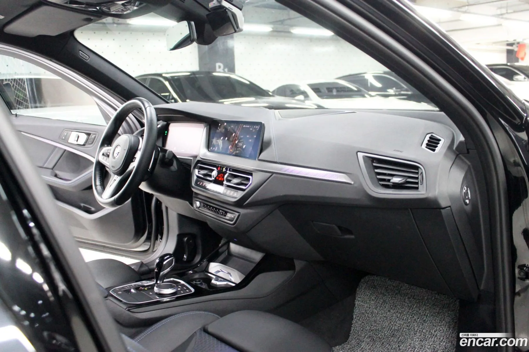BMW 1 Series 2023 — 2
