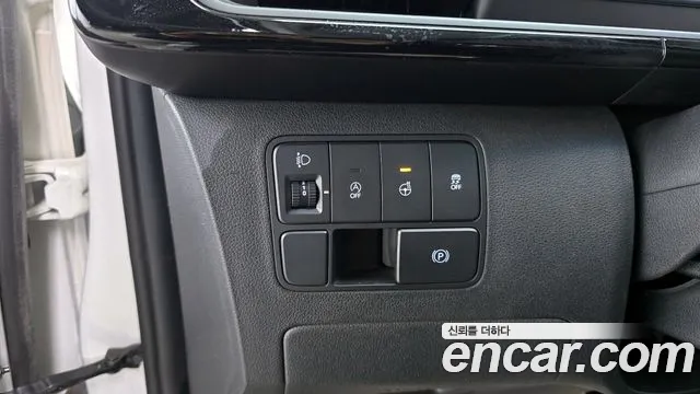 Hyundai Staria 2022 — 16