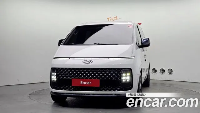 Hyundai Staria 2022 — 7