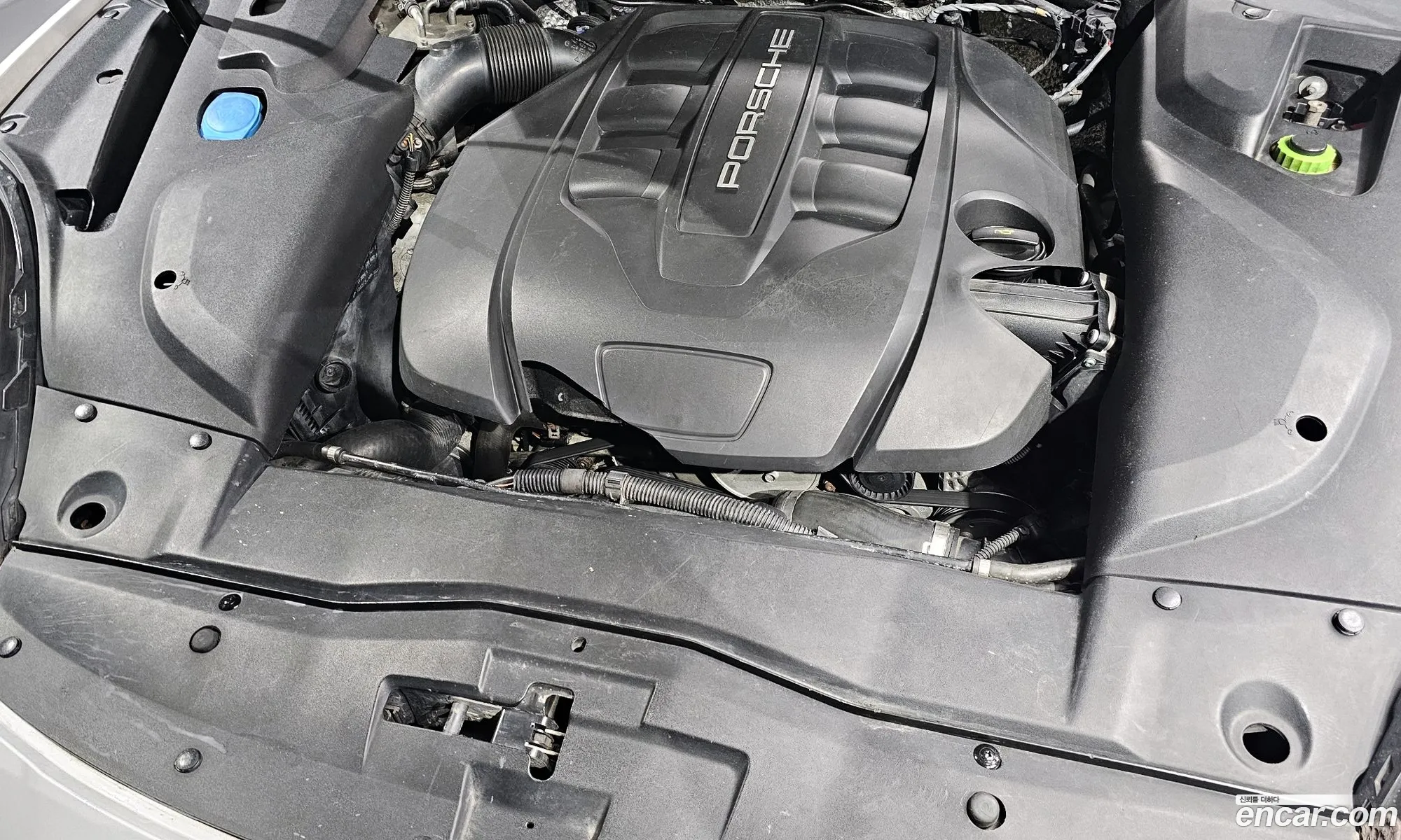 Porsche Cayenne 2016 WP1AF2923GLA44469 — 19