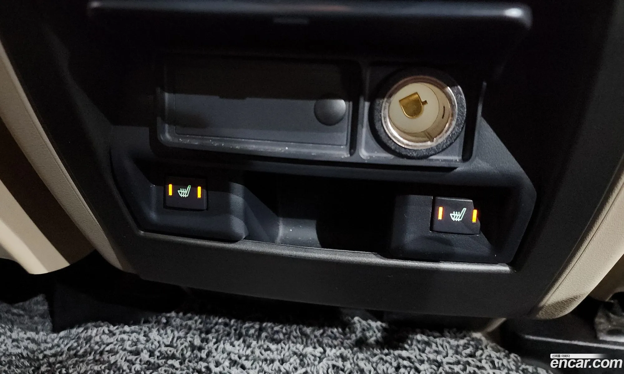 Land Rover Discovery 4 2015 SALLAAAG6FA749156 — 13
