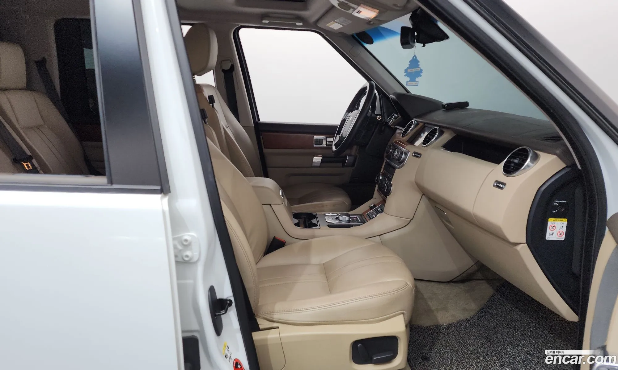 Land Rover Discovery 4 2015 SALLAAAG6FA749156 — 5
