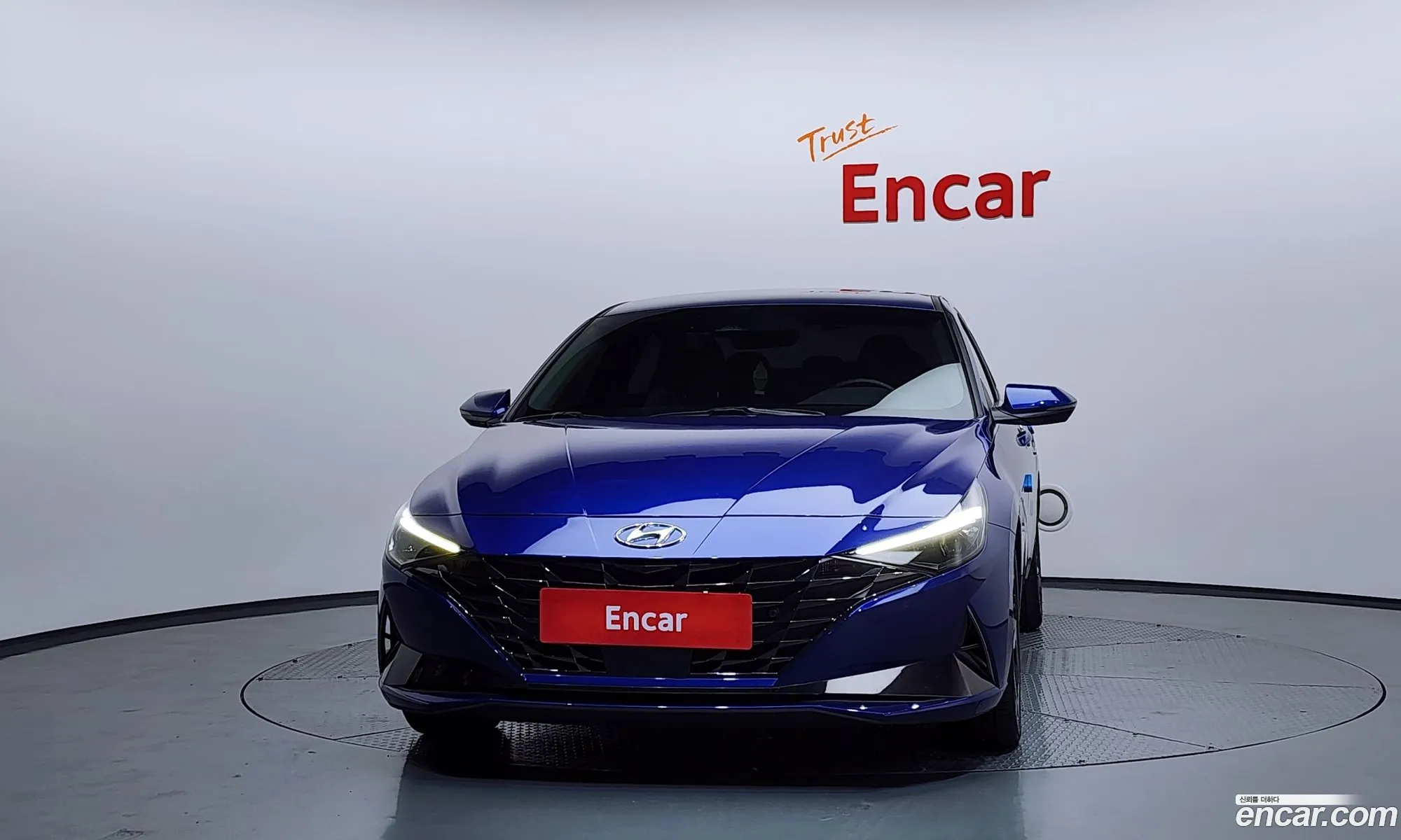 Hyundai Elantra Hybrid 2020 — 8