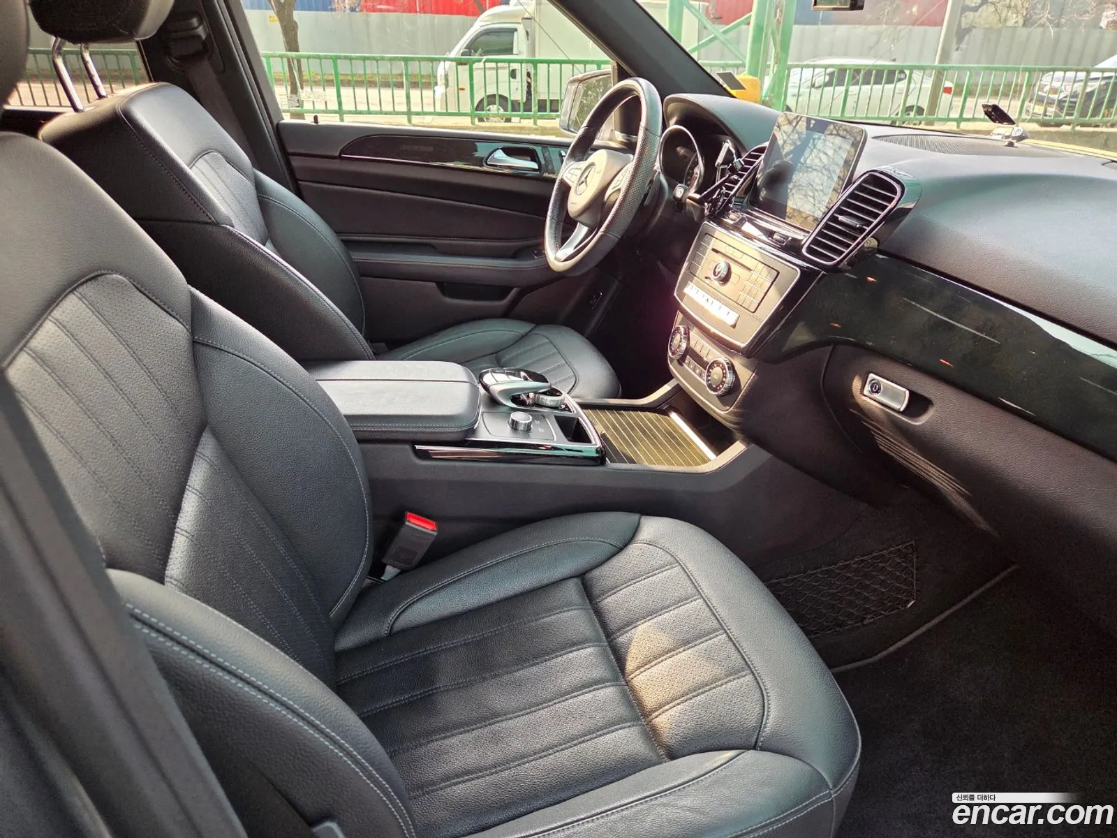 Mercedes-Benz GLE-Class W166 2017 — 5