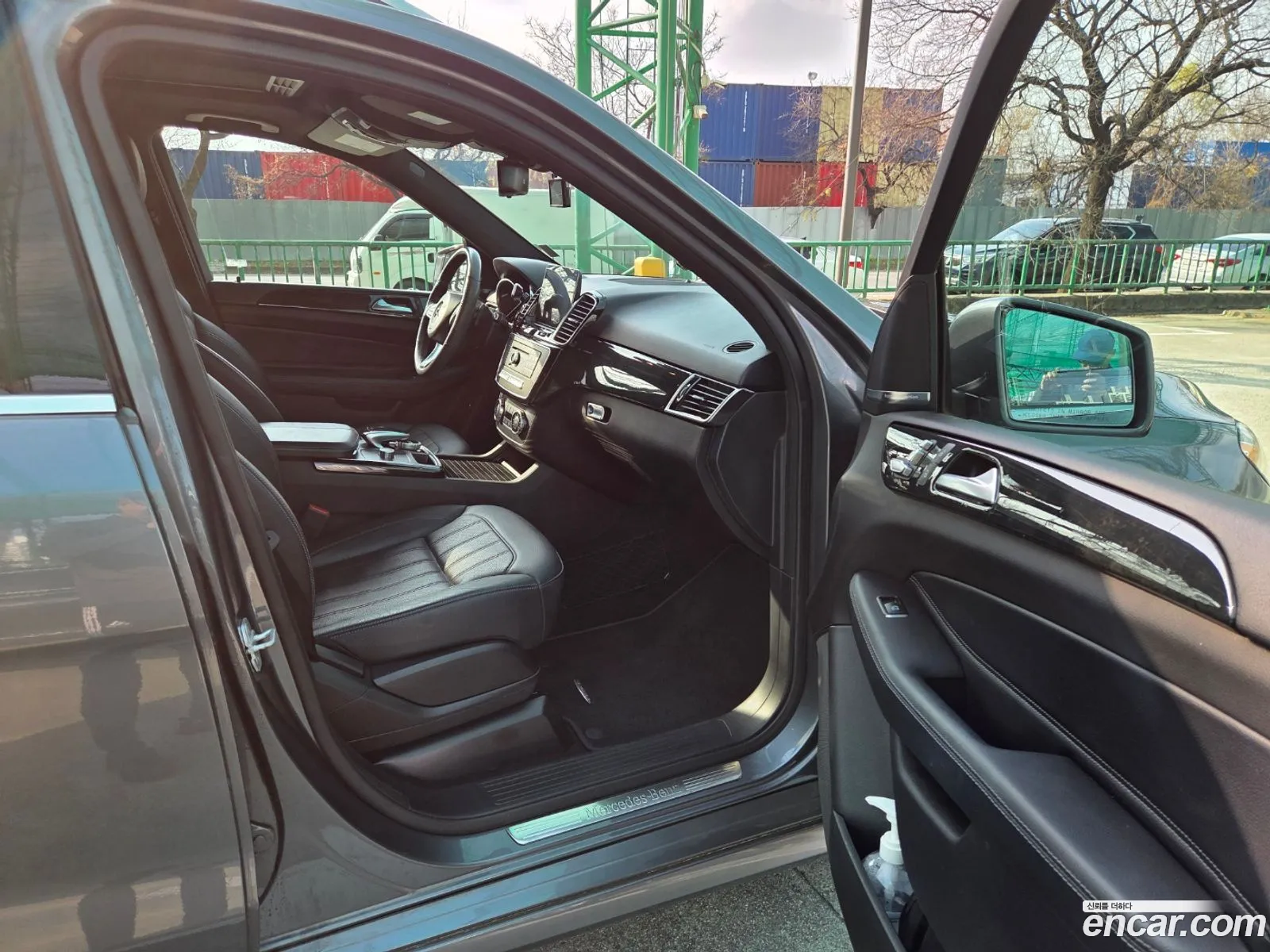 Mercedes-Benz GLE-Class W166 2017 — 15