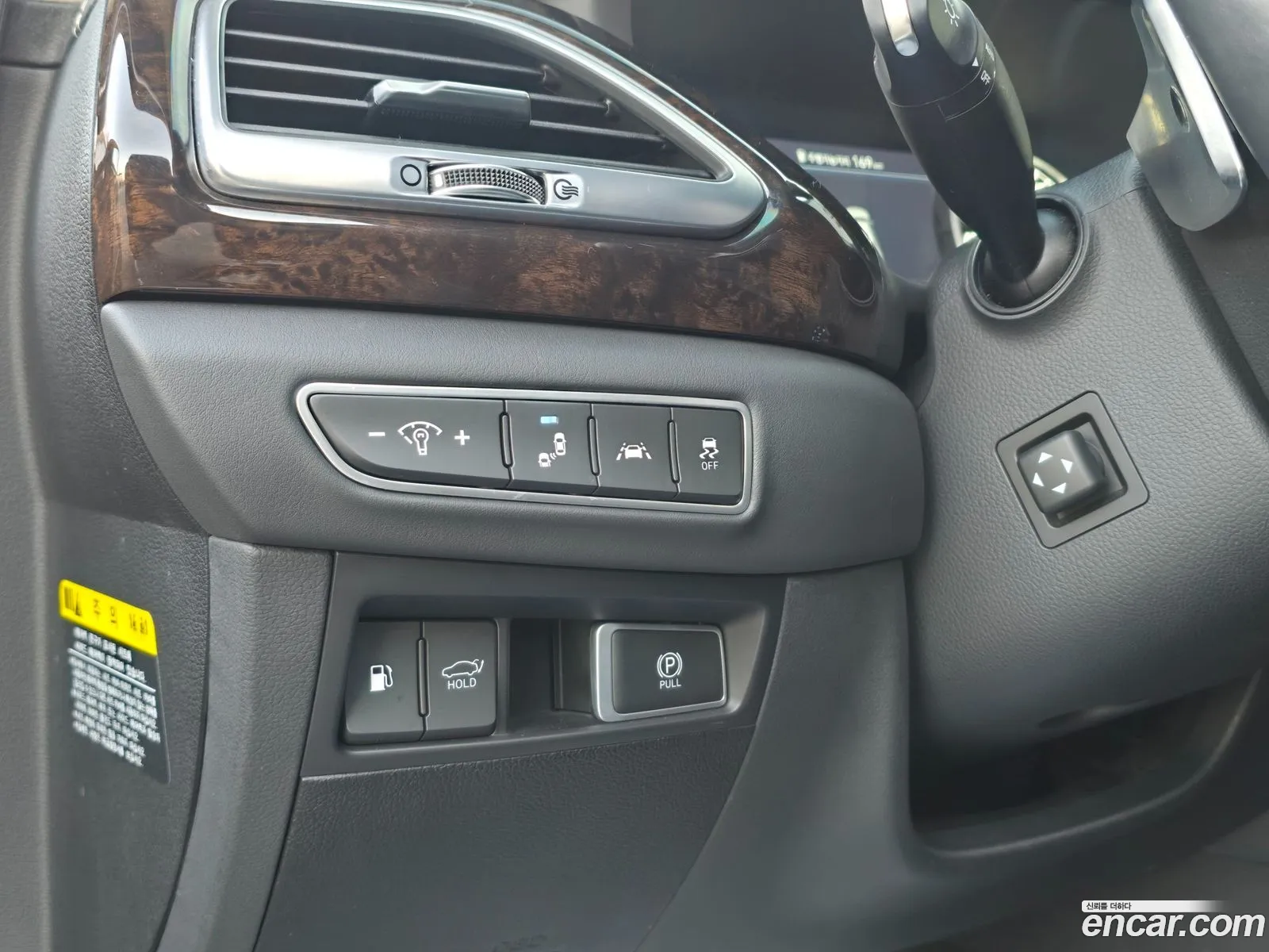 Genesis G90 2019 — 2