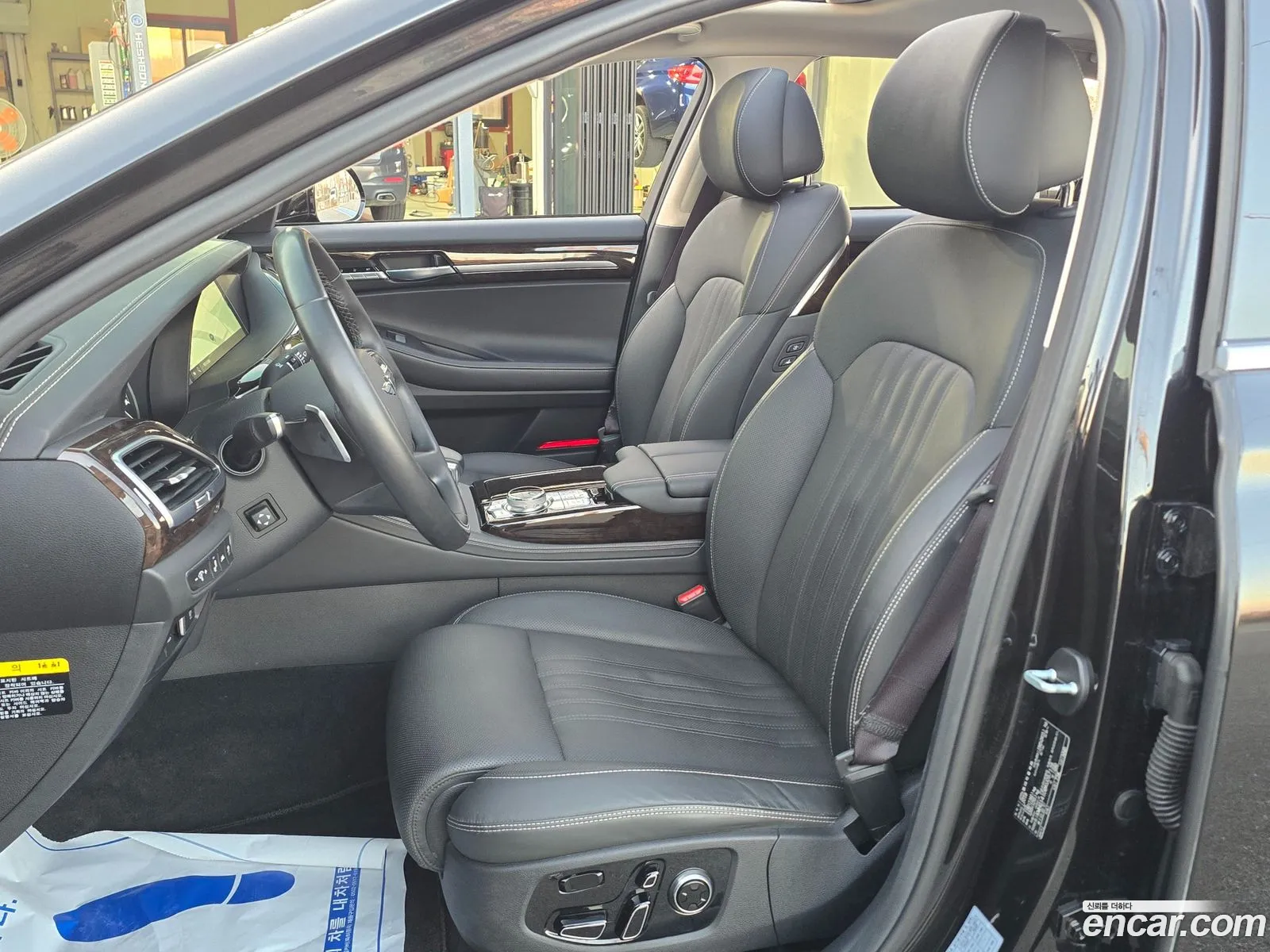Genesis G90 2019 — 15