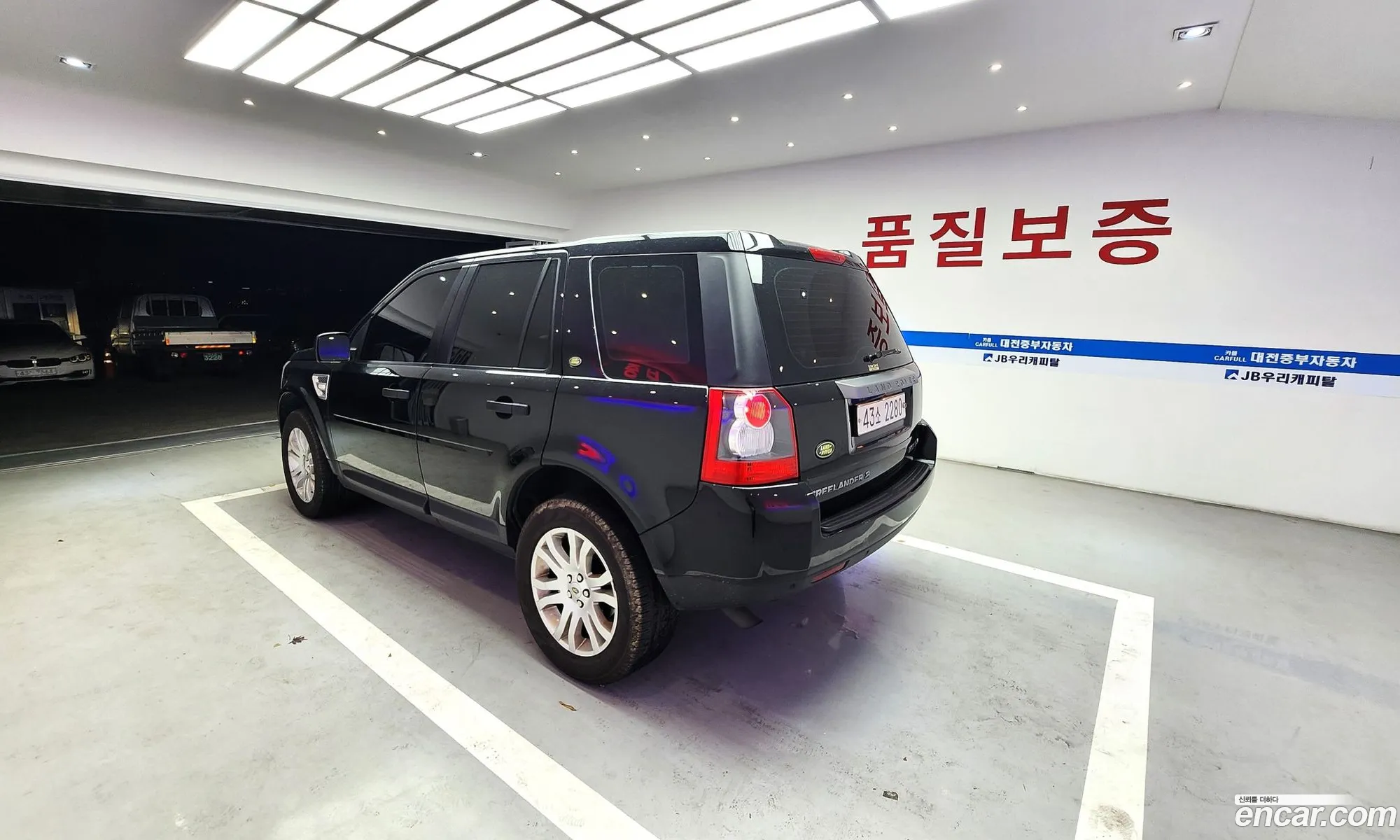 Land Rover Freelander 2 2010 — 11