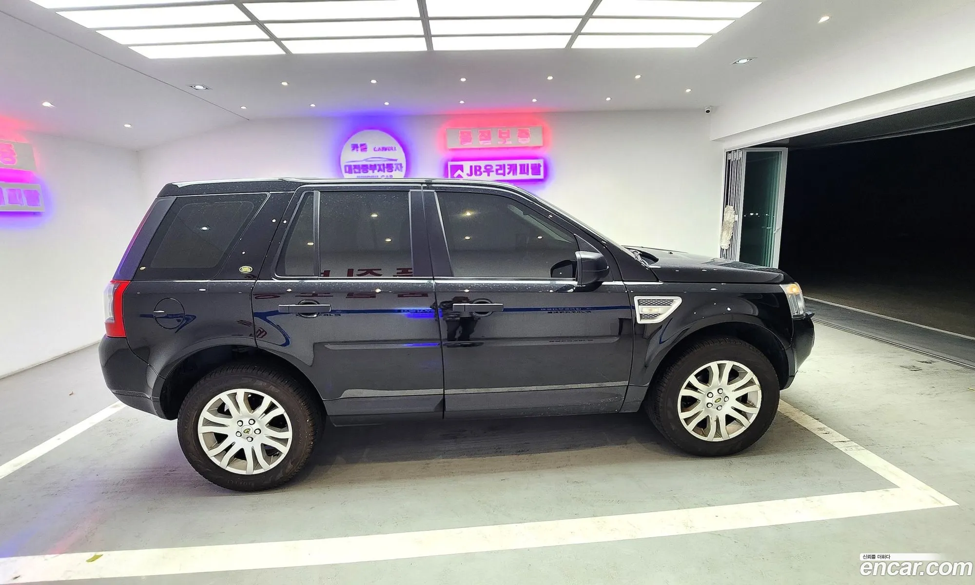 Land Rover Freelander 2 2010 — 18