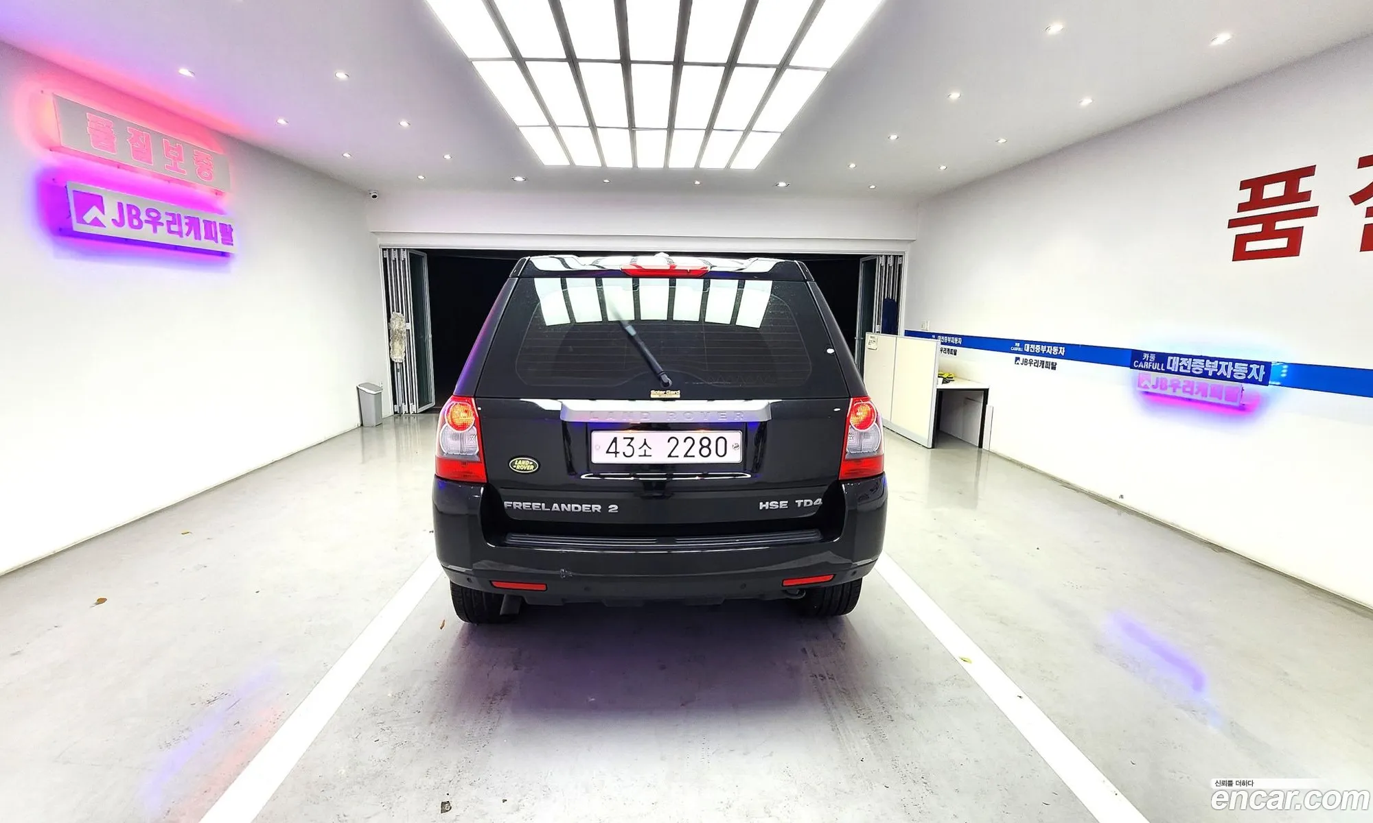 Land Rover Freelander 2 2010 — 17