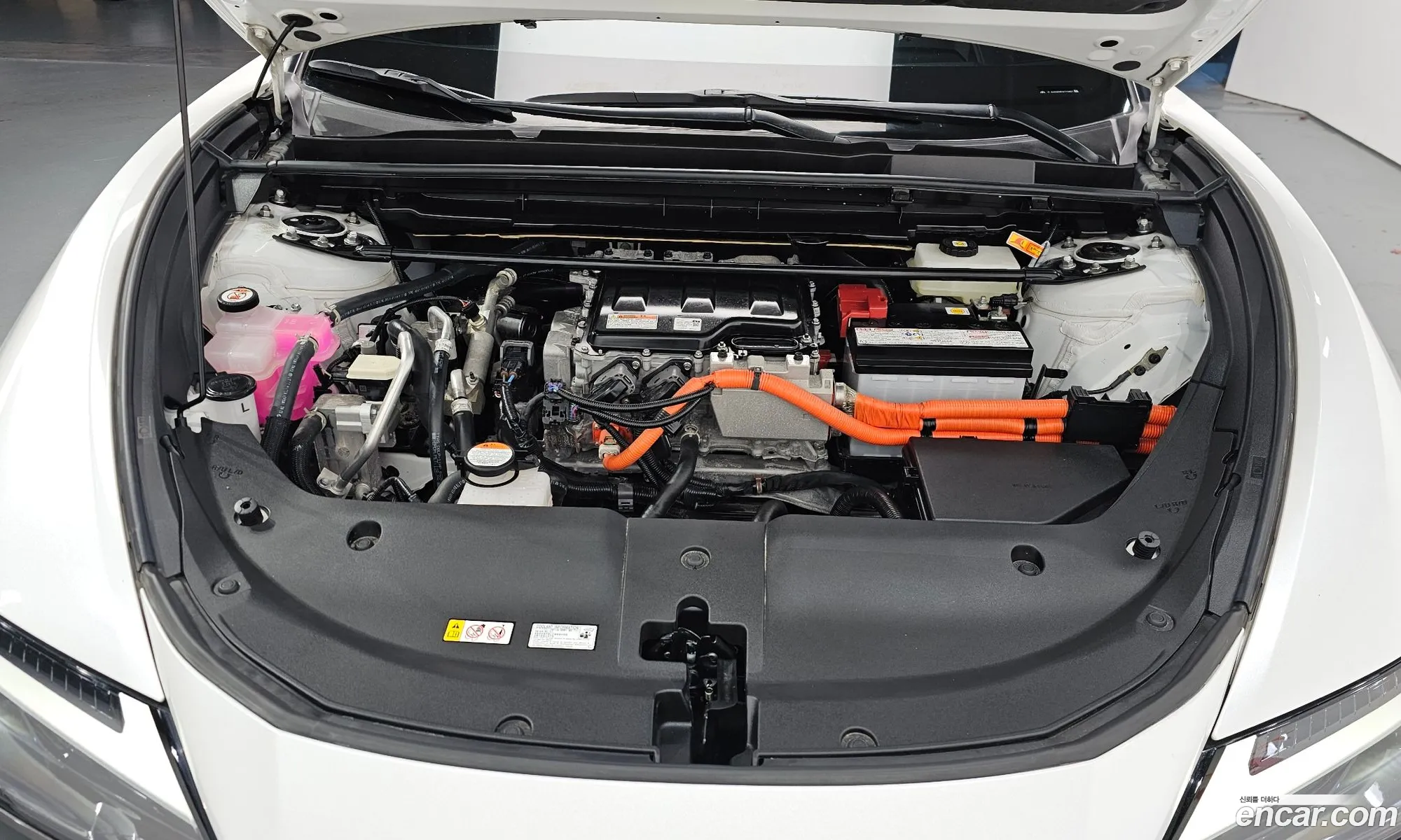 Lexus RZ450e 2023 JTJAABAB8PA015893 — 7