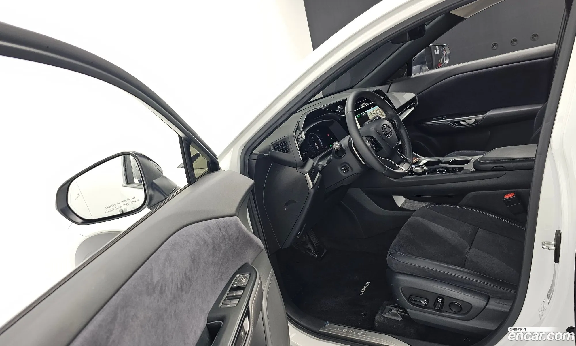 Lexus RZ450e 2023 JTJAABAB8PA015893 — 8