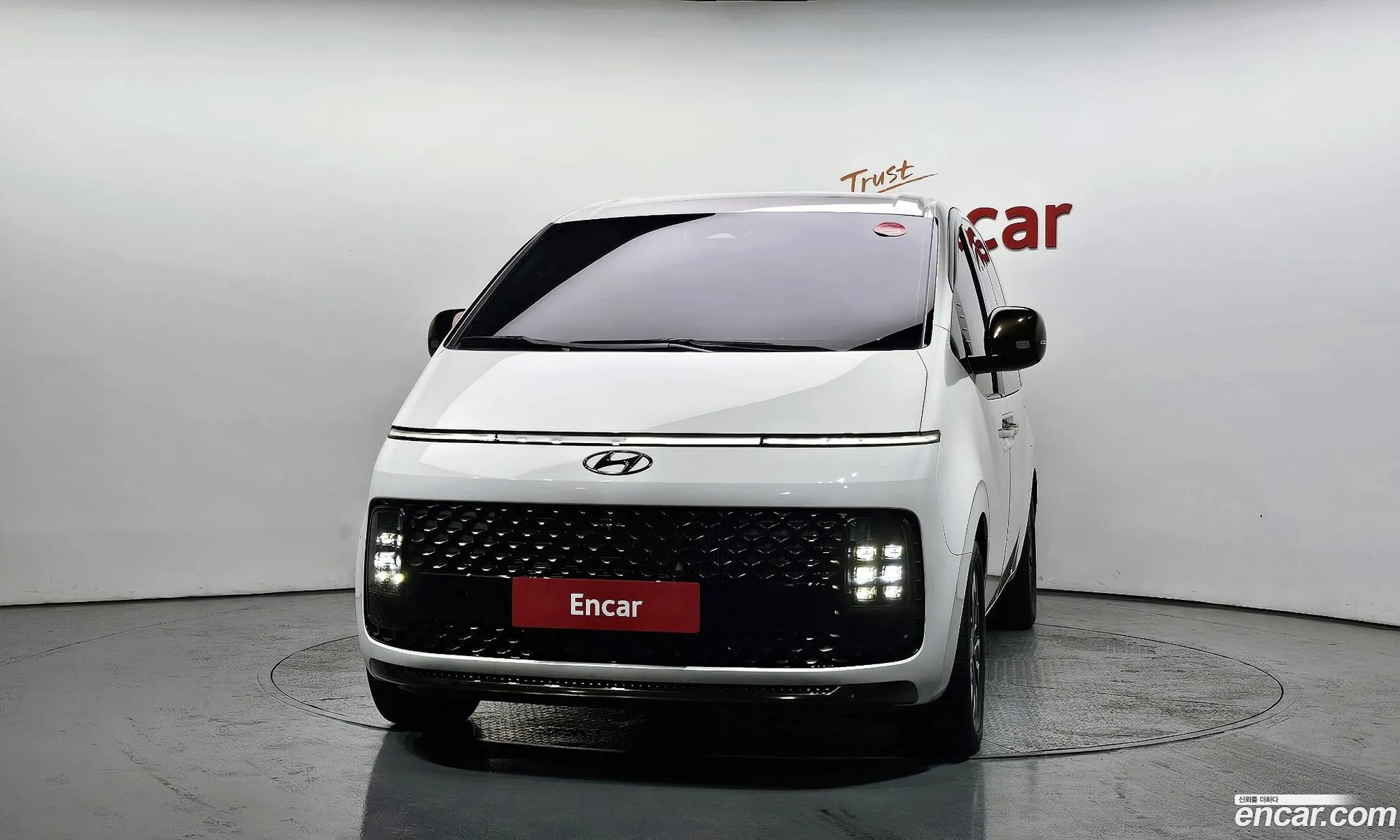 Hyundai Staria 2024 — 10