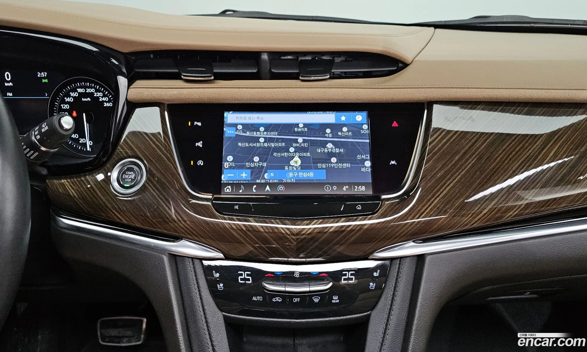 Cadillac XT6 2022 — 8