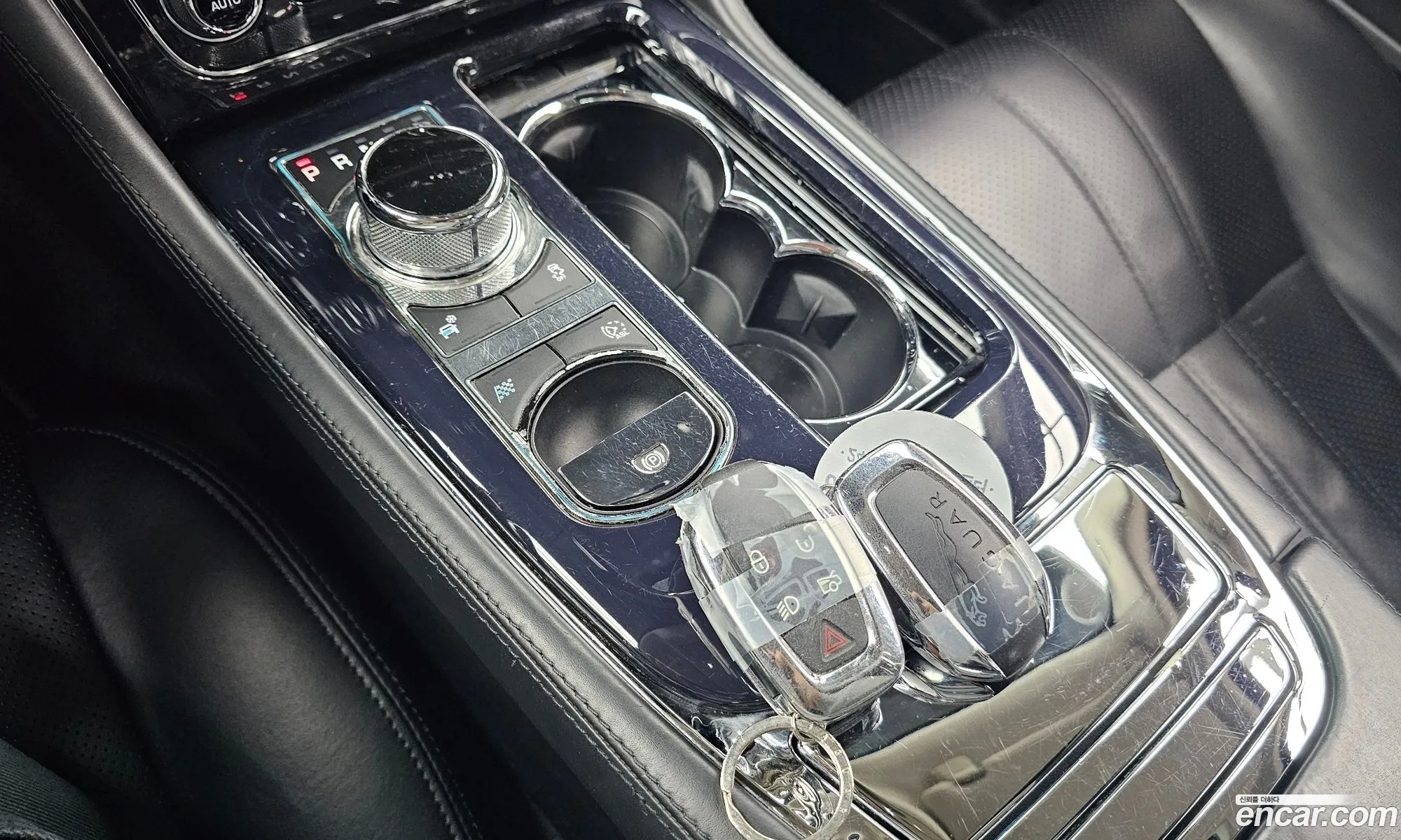 Jaguar XJ 2011 SAJAA22B7BLV11316 — 5