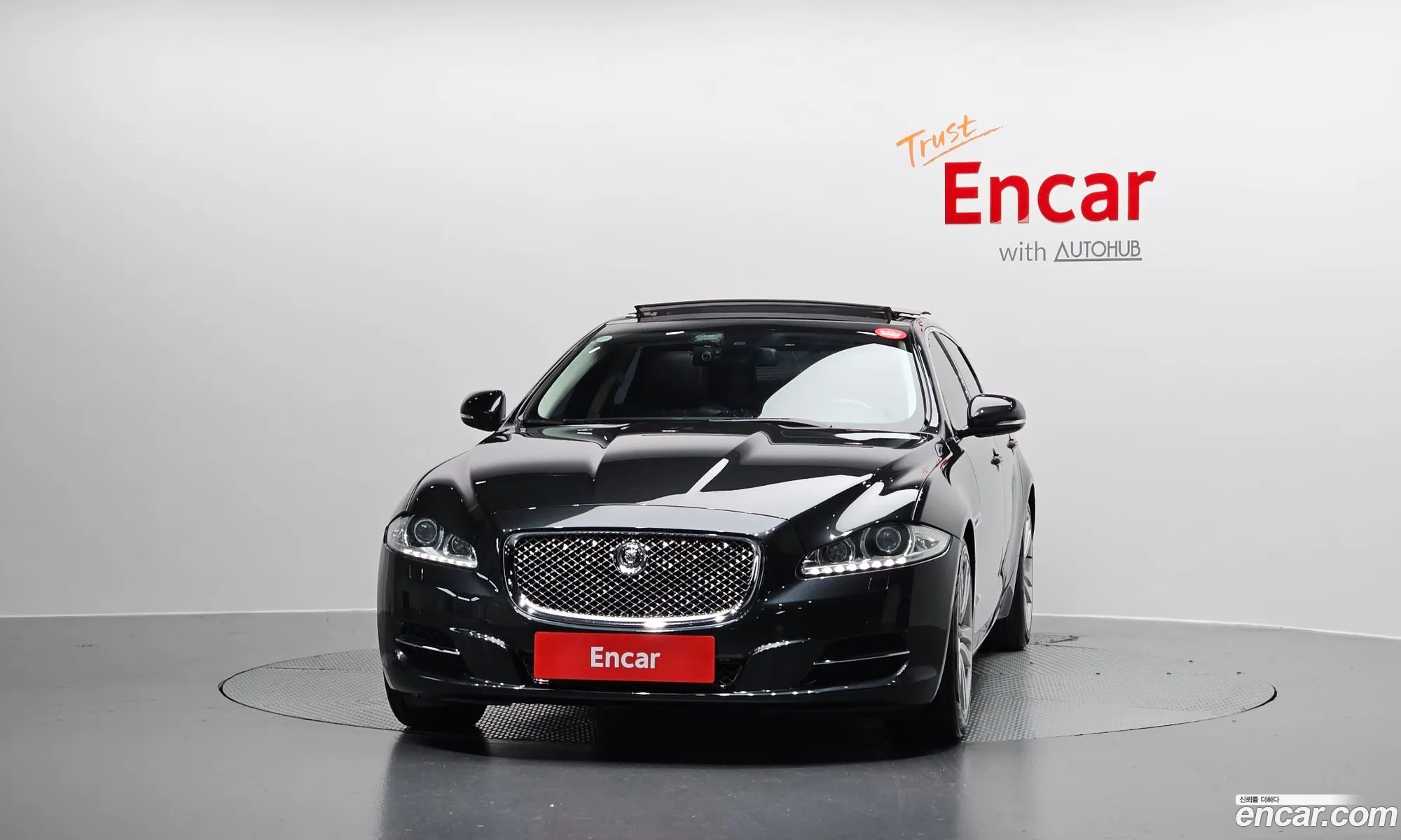 Jaguar XJ 2011 SAJAA22B7BLV11316 — 17