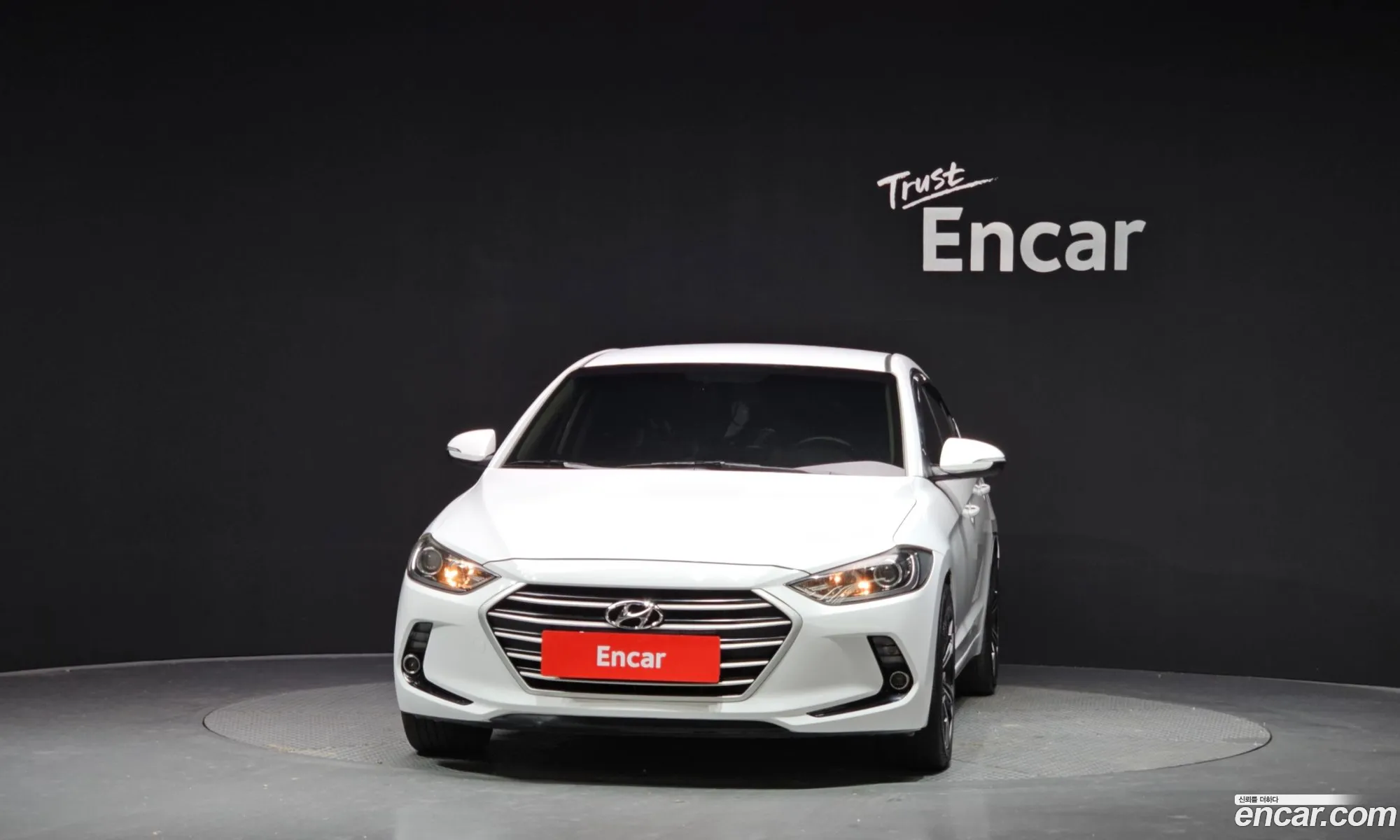 Hyundai Elantra AD 2016 — 9