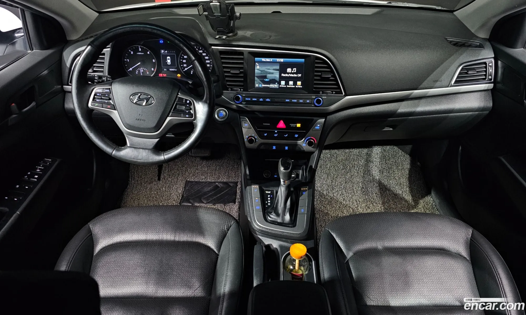 Hyundai Elantra AD 2016 — 8