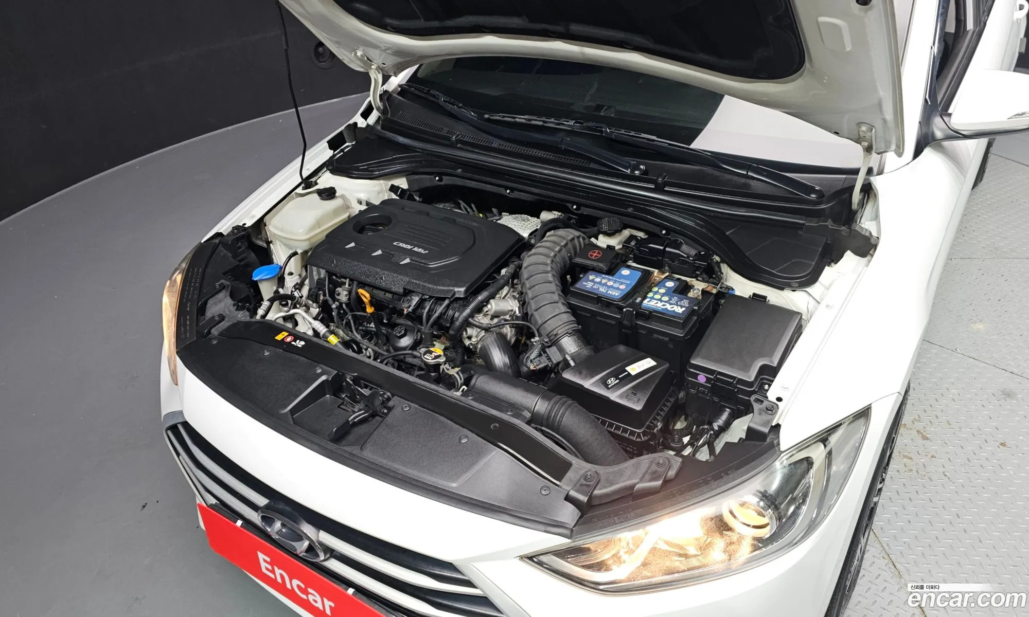 Hyundai Elantra AD 2016 — 4