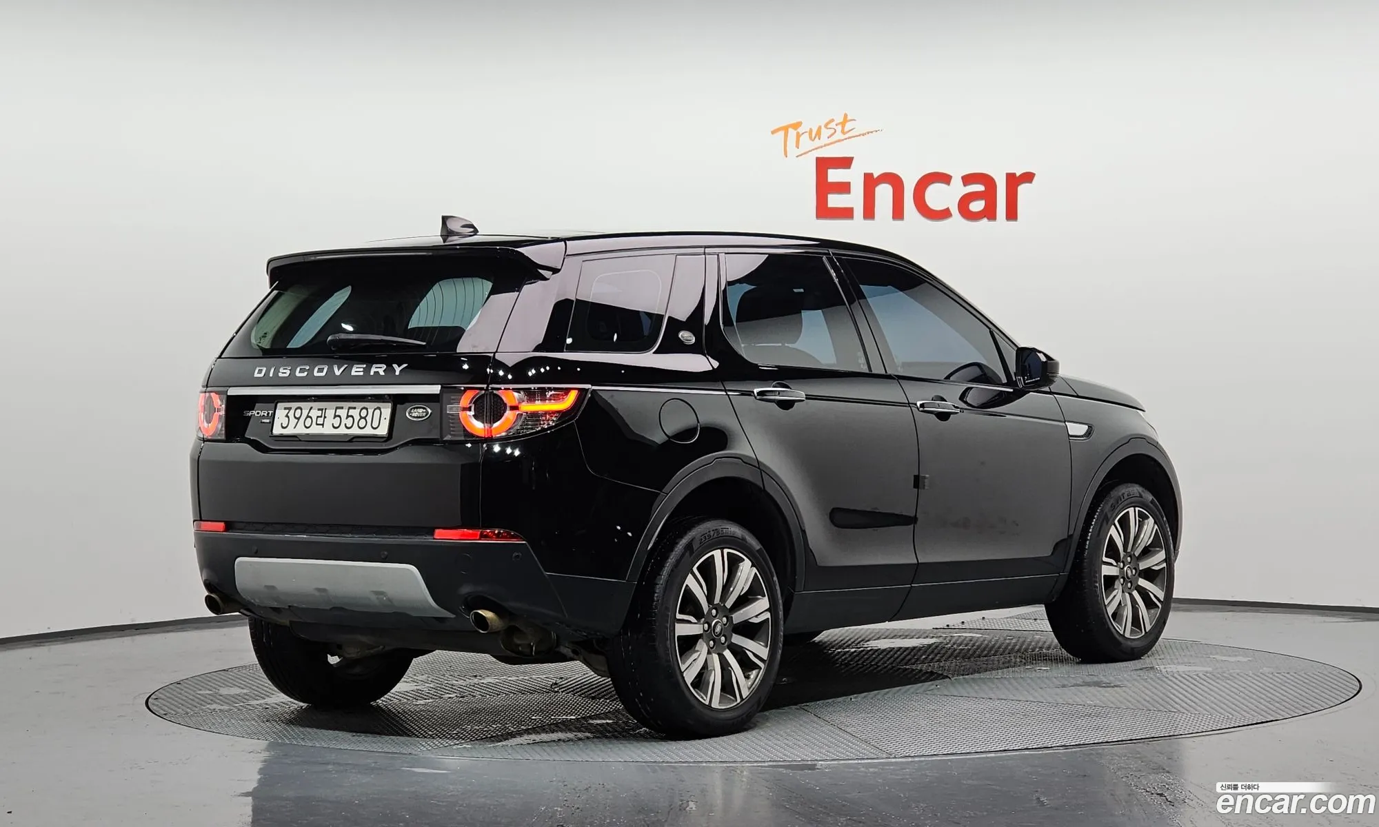 Land Rover Discovery Sport 2018 — 11