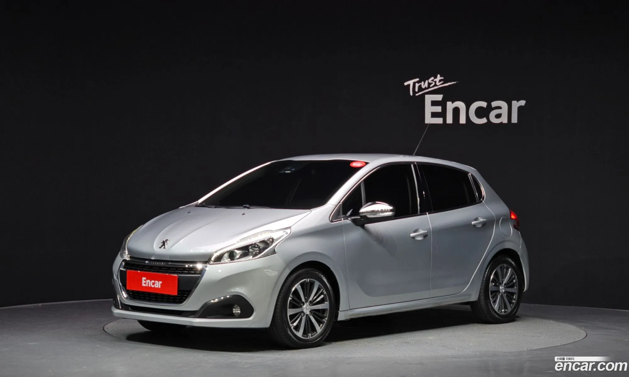 Peugeot 208 2018 VF3CCBHYMKW000293 — 4