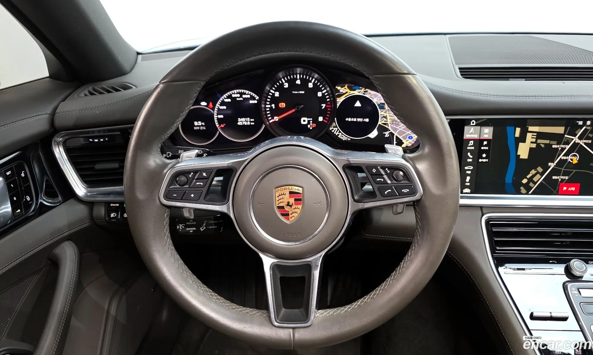 Porsche Panamera 2018 WP0AA297XJL112219 — 19