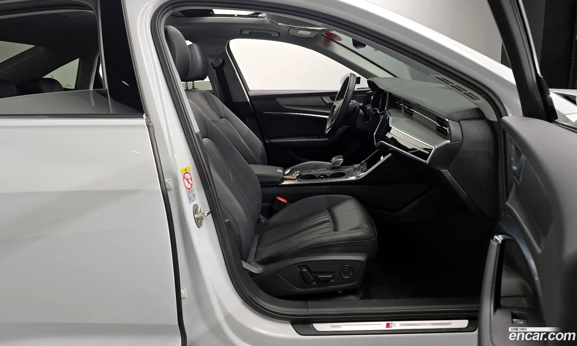 Audi A6 2020 WAUZZZF20LN026340 — 18