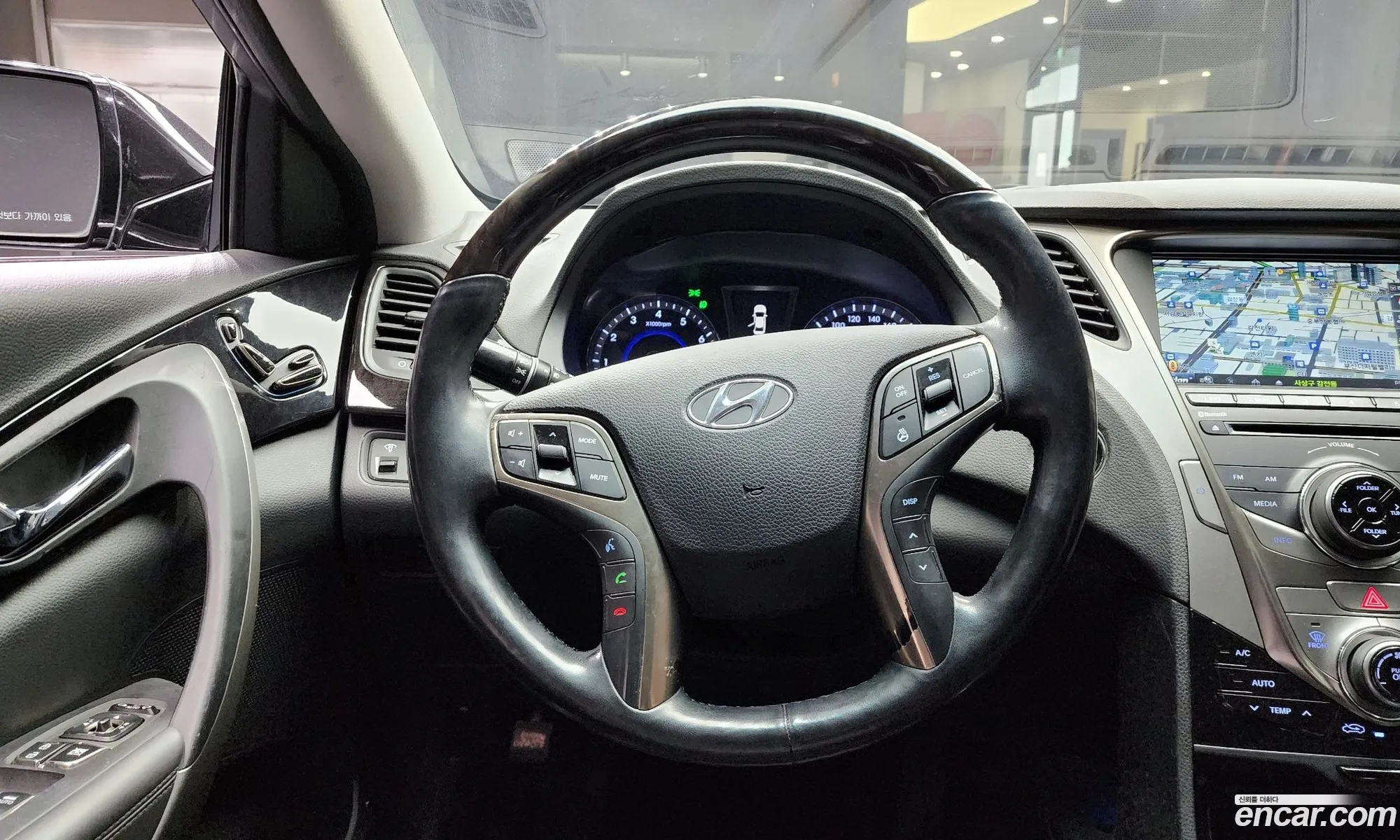 Hyundai Grandeur HG 2012 — 6