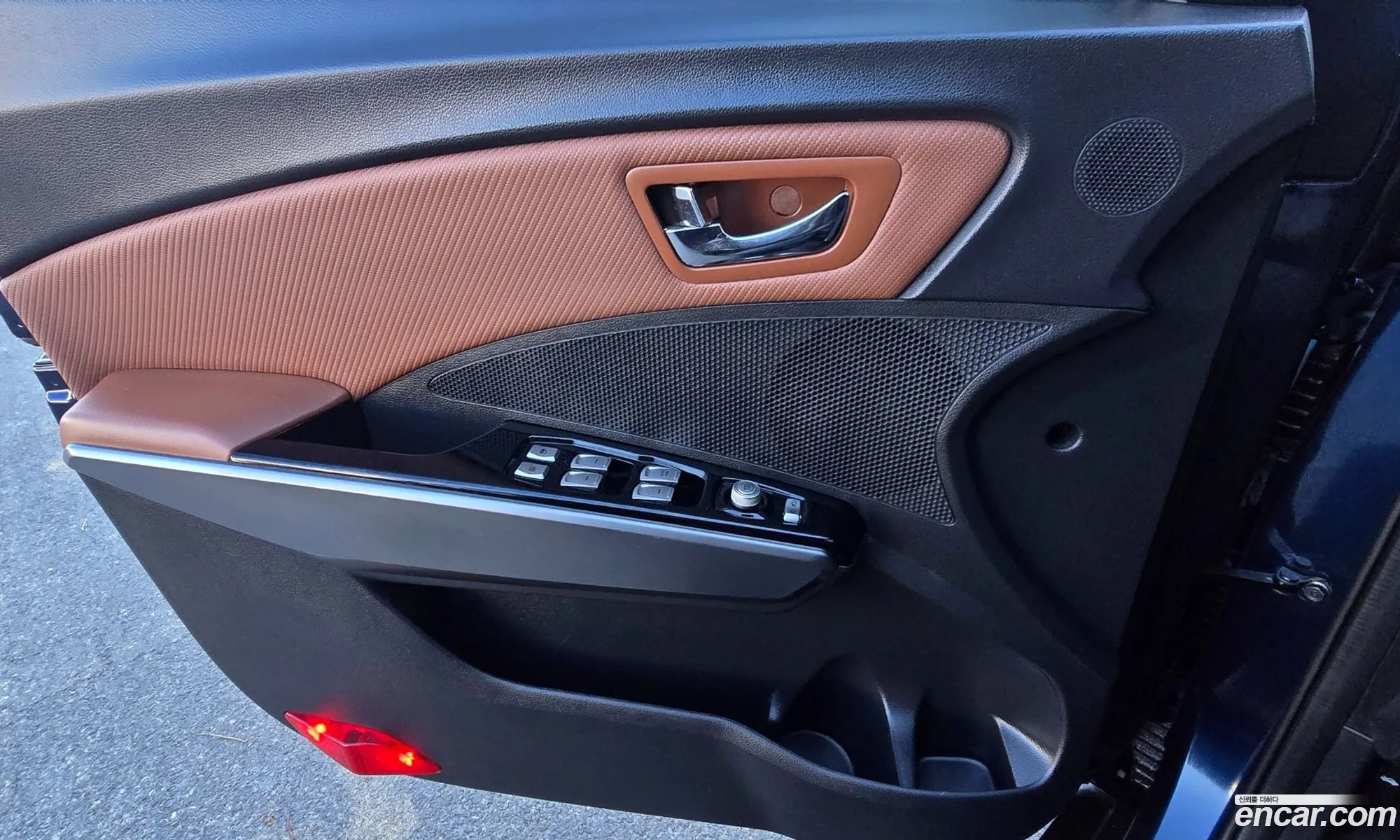KG Mobility (SsangYong) Tivoli Armour 2017 — 8