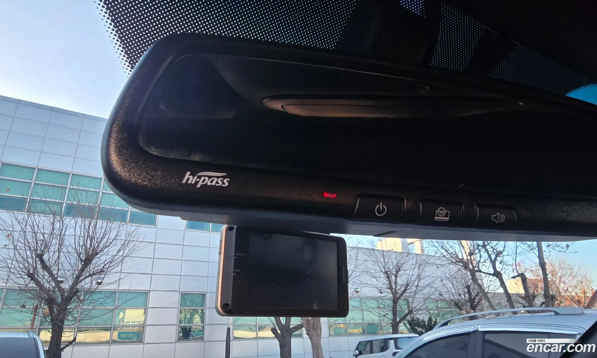 KG Mobility (SsangYong) Tivoli Armour 2017 — 18