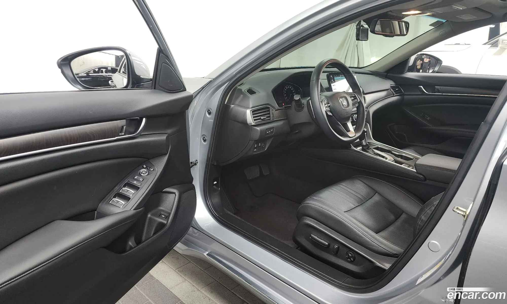 Honda Accord 10th Gen 2019 — 8