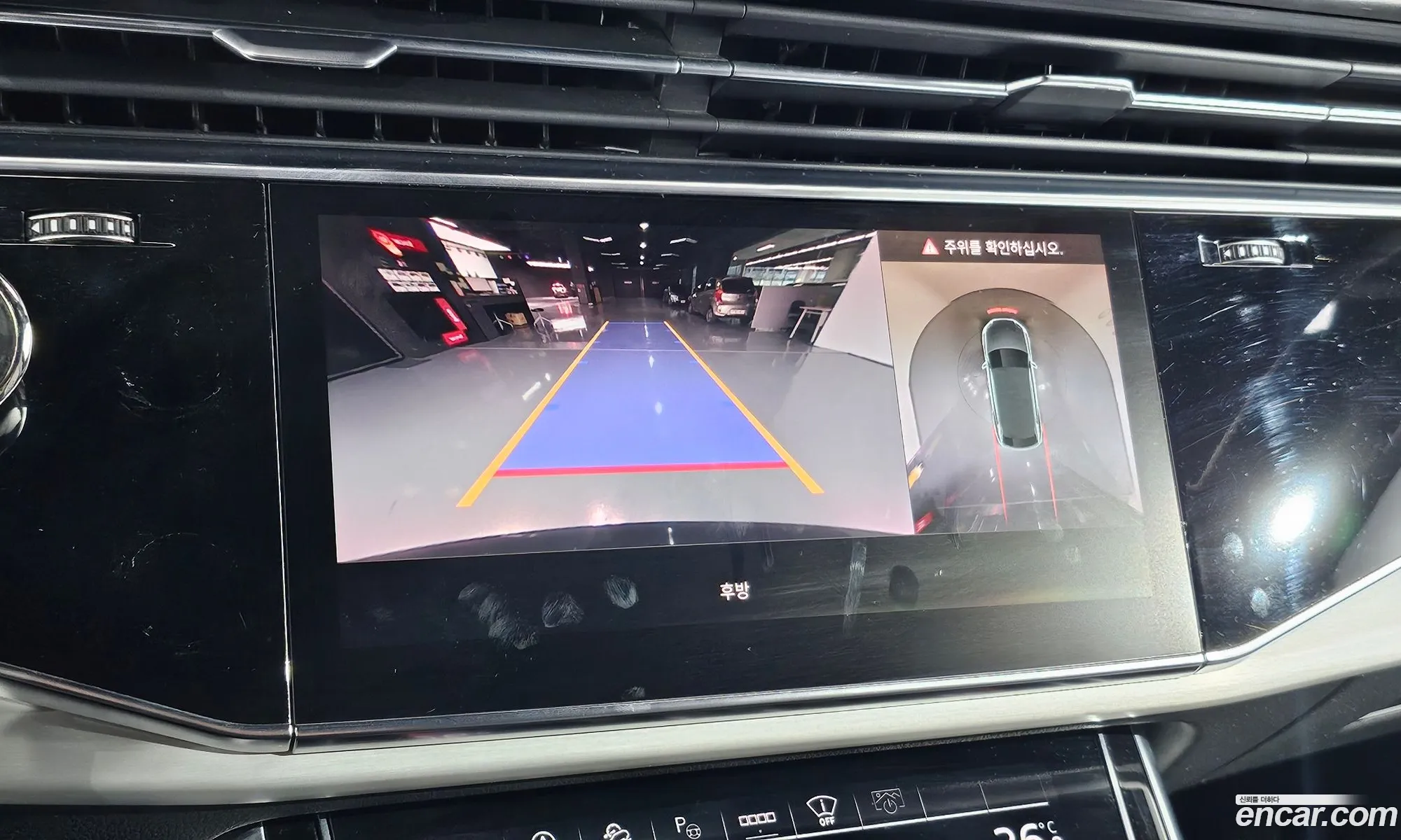 Audi Q8 2021 WAUZZZF17MD003314 — 13