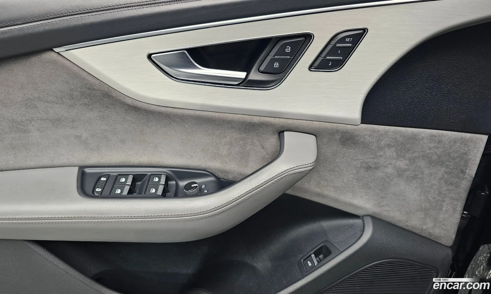 Audi Q8 2021 WAUZZZF17MD003314 — 19