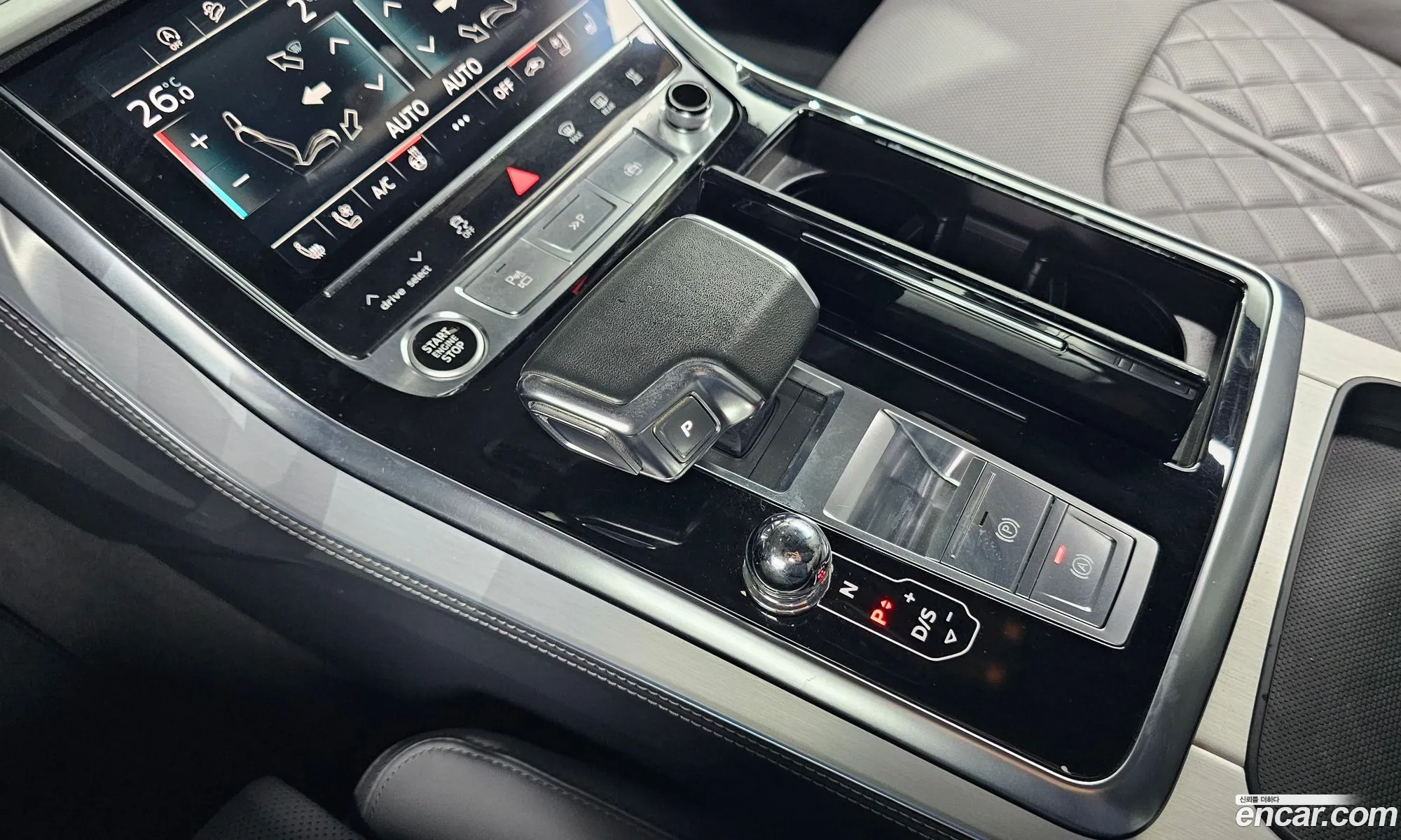 Audi Q8 2021 WAUZZZF17MD003314 — 10