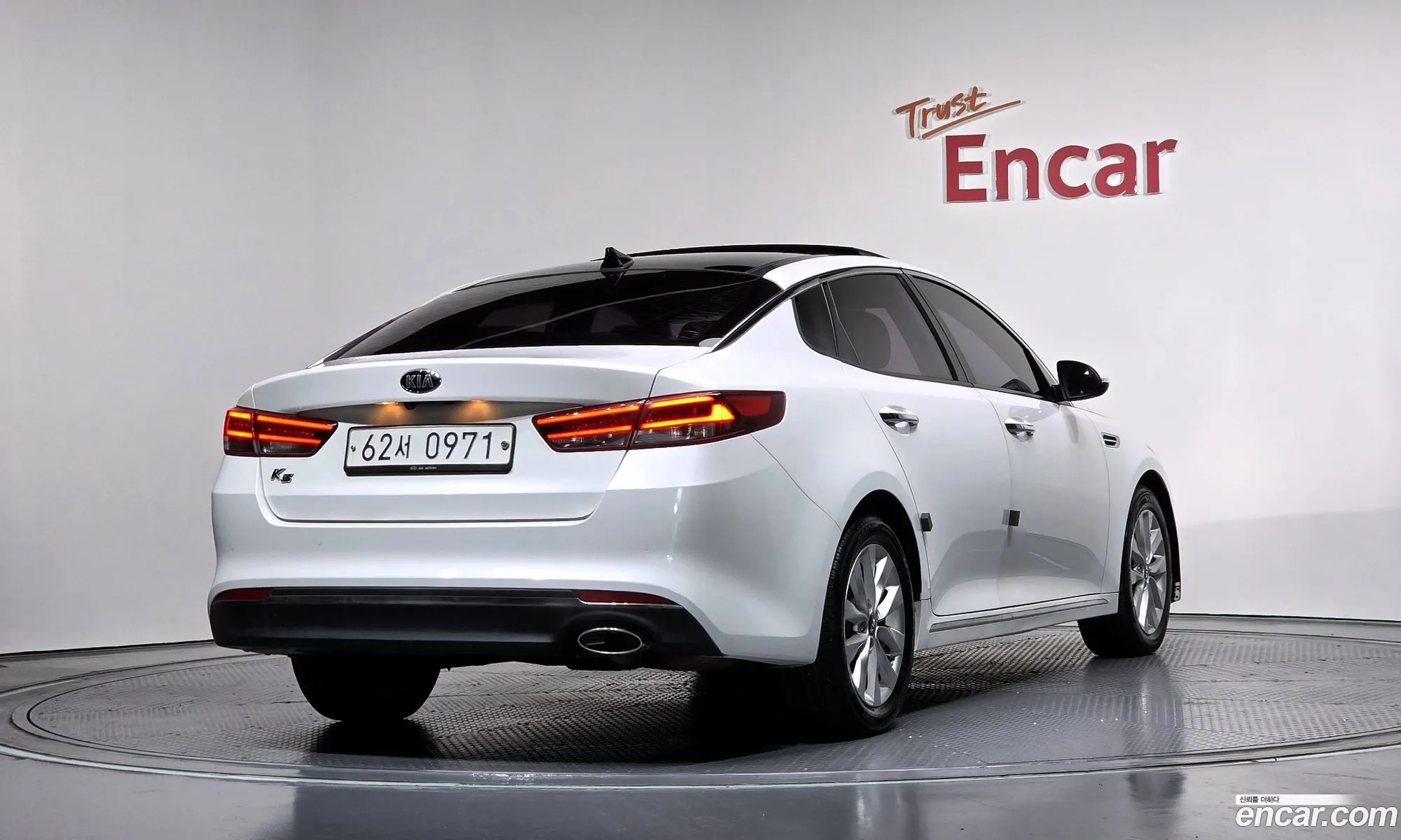 Kia K5 2015 — 14