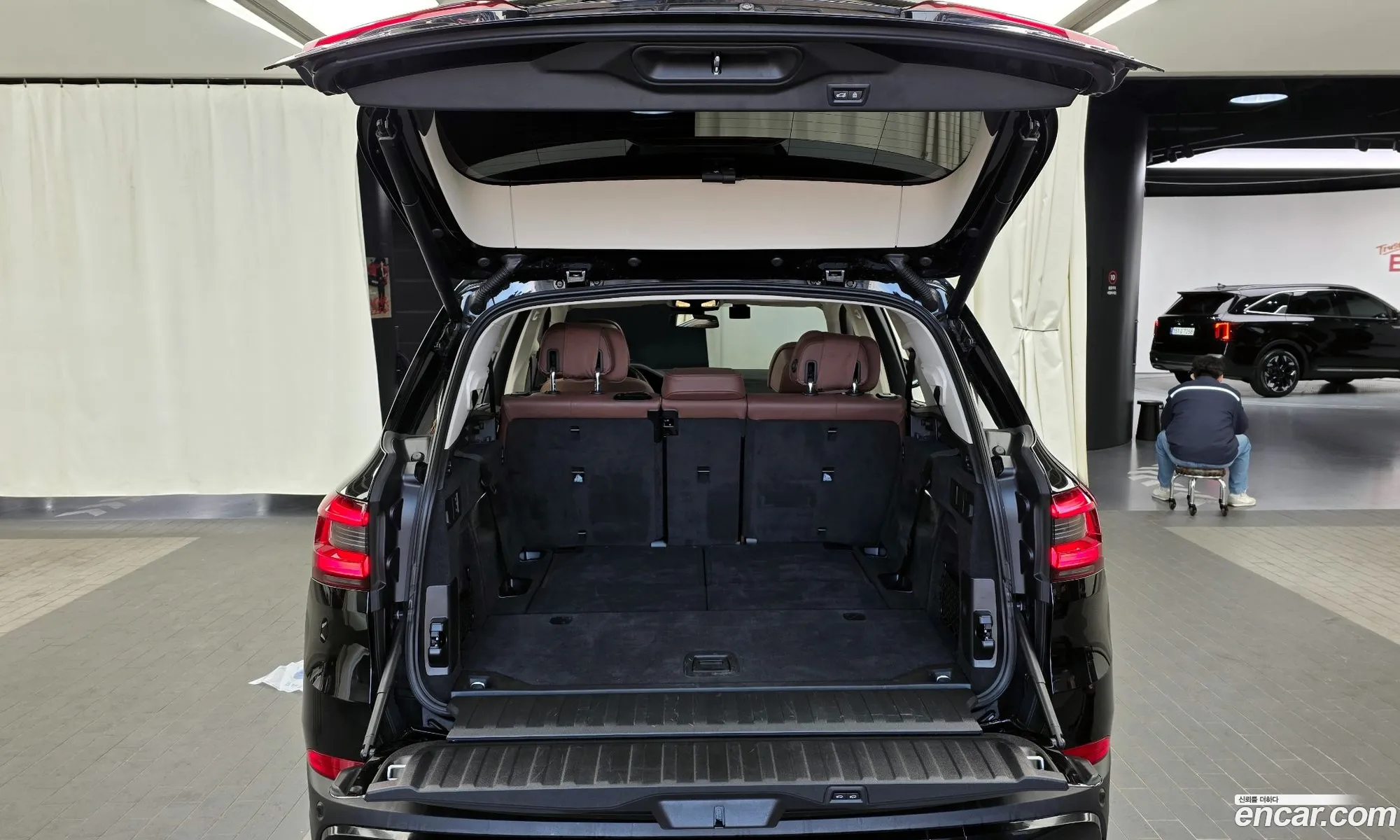 BMW X5 2023 WBACR6105P9P74901 — 18