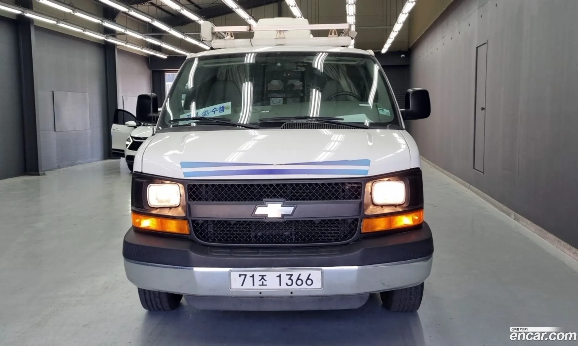 Chevrolet Express Van 2008 — 17