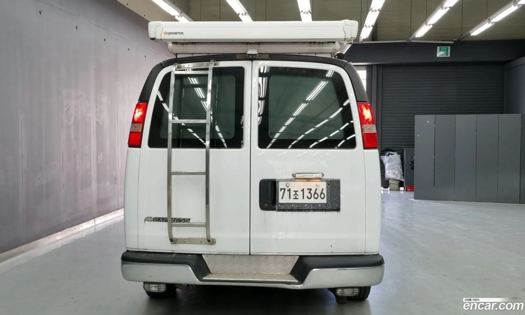 Chevrolet Express Van 2008 — 16