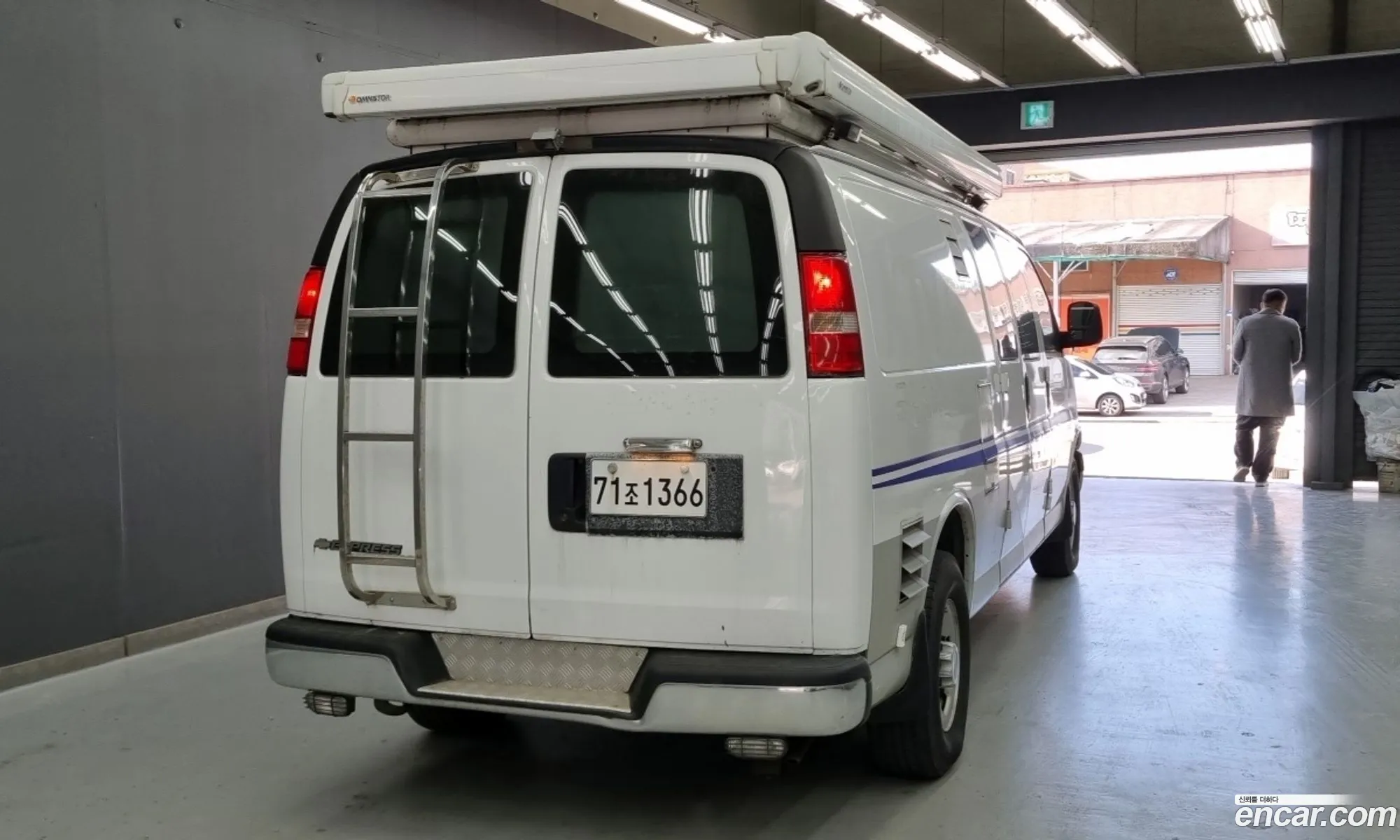 Chevrolet Express Van 2008 — 3